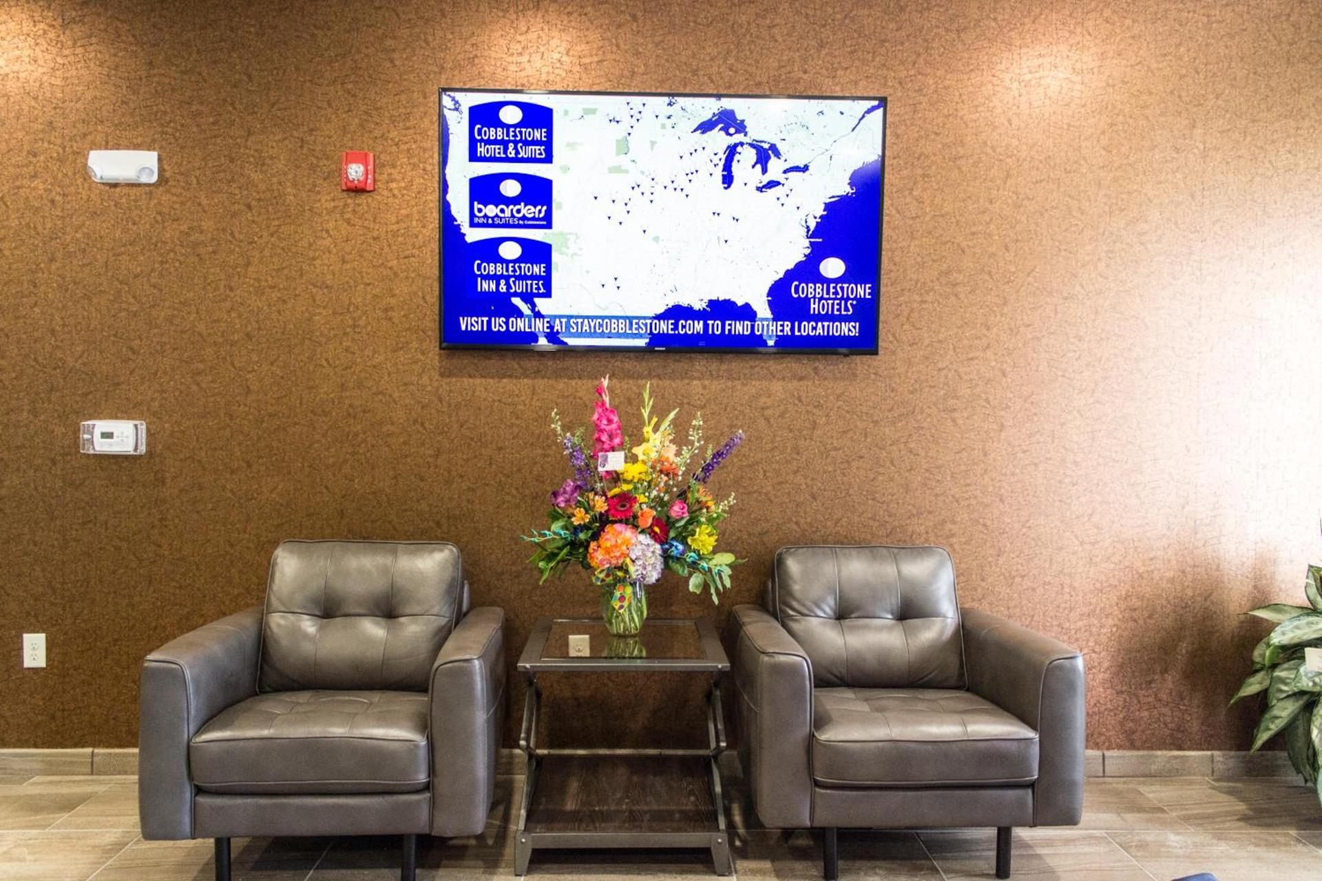 Cobblestone Hotel & Suites - Chippewa Falls photo 47