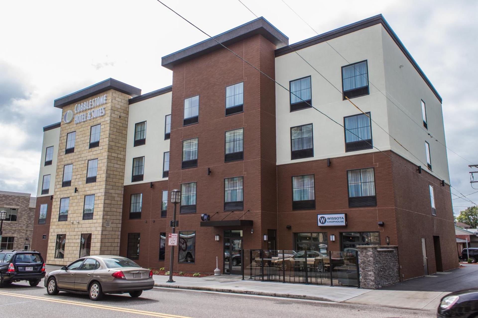 Cobblestone Hotel & Suites - Chippewa Falls photo 39