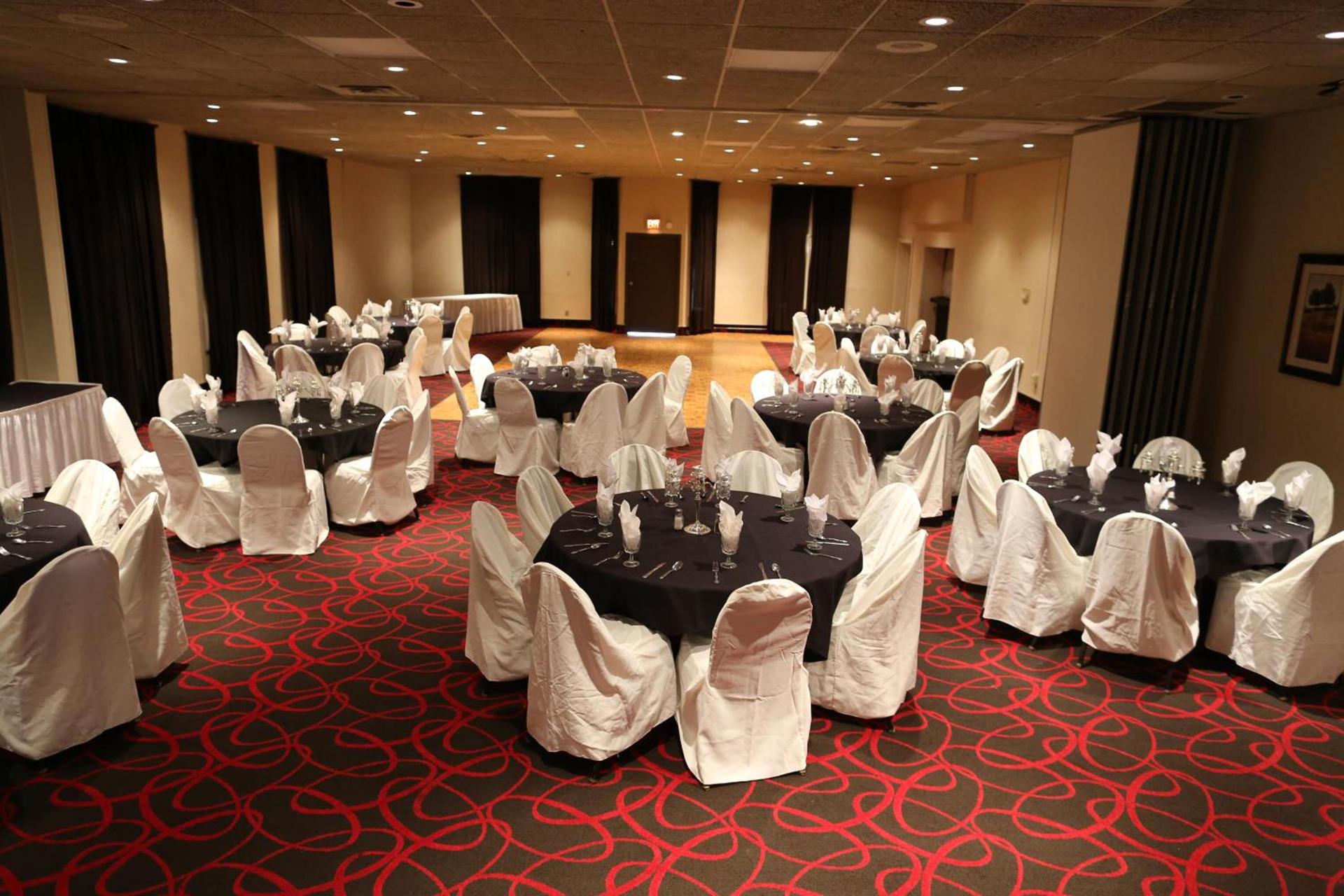 AmericInn by Wyndham Janesville photo 83