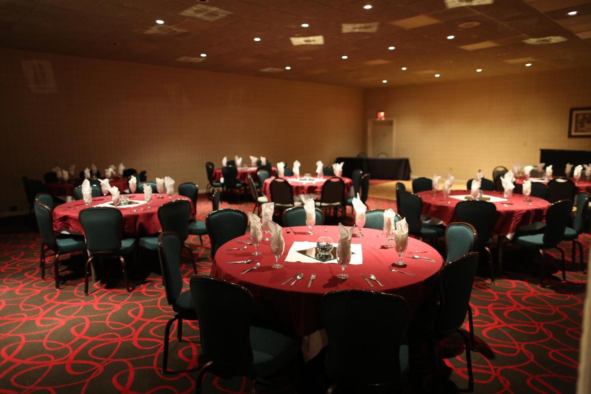 AmericInn by Wyndham Janesville photo 86