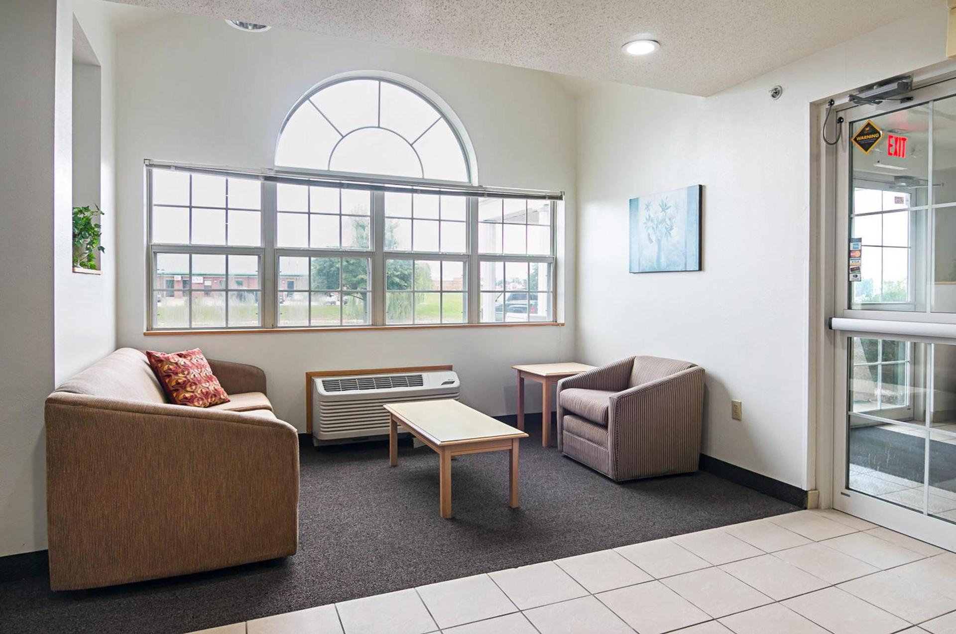 Motel 6-Sycamore, IL photo 12