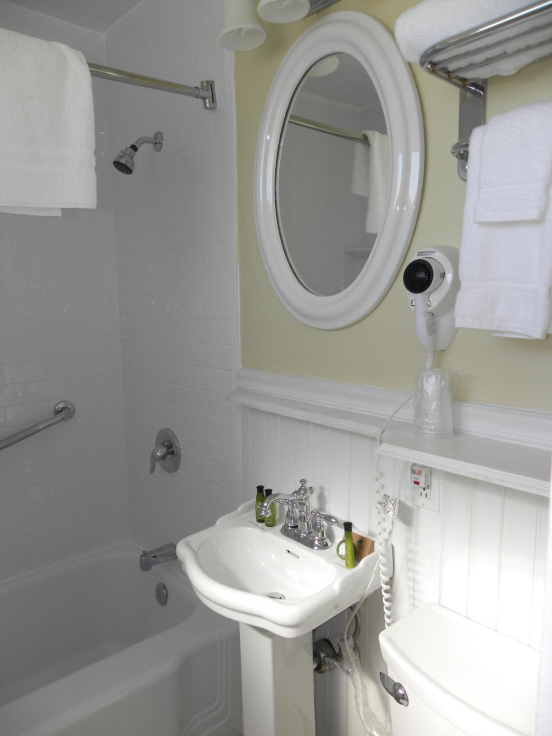 Colonial Gables Oceanfront Village photo 43