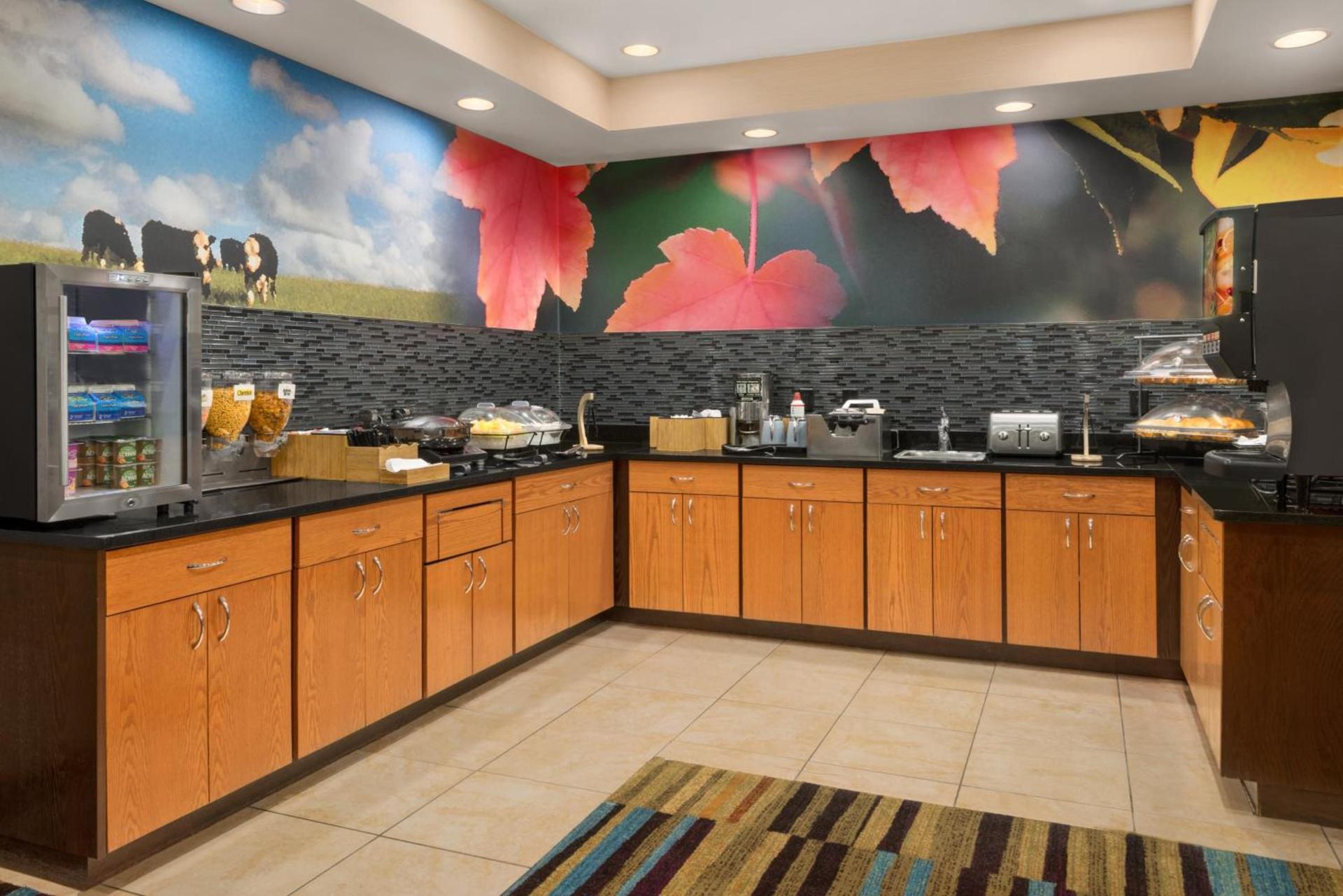 Amerivu Inn and Suites photo 17