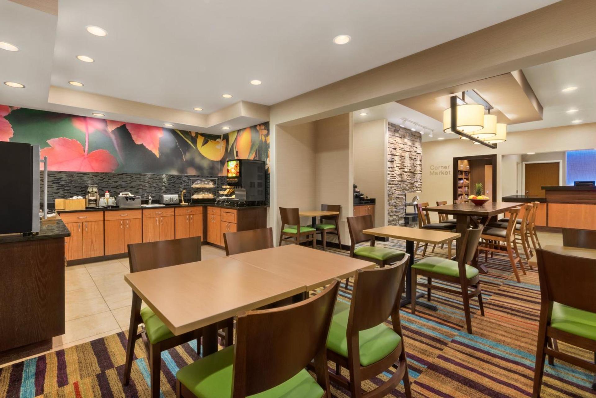 Amerivu Inn and Suites photo 16