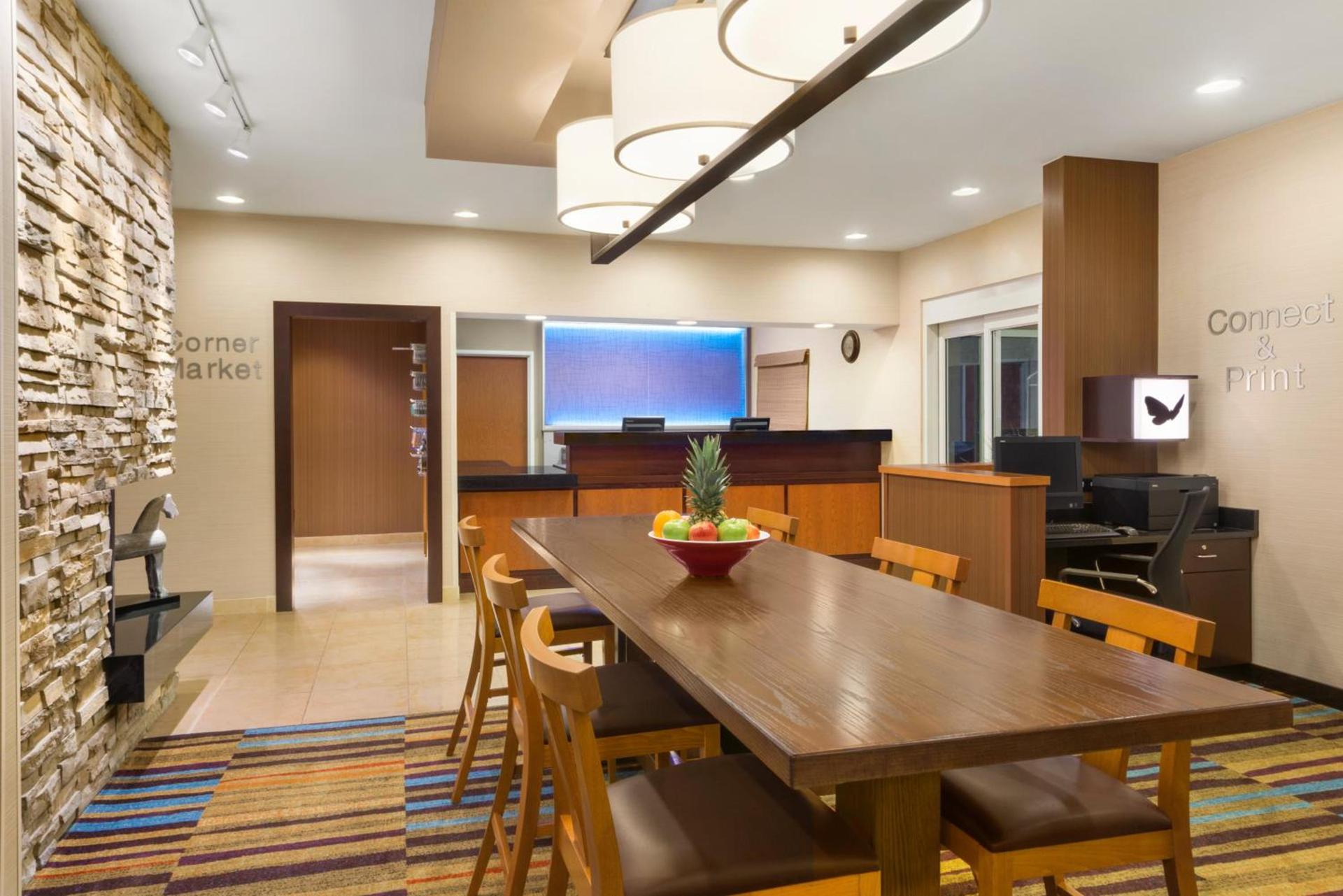 Amerivu Inn and Suites photo 14
