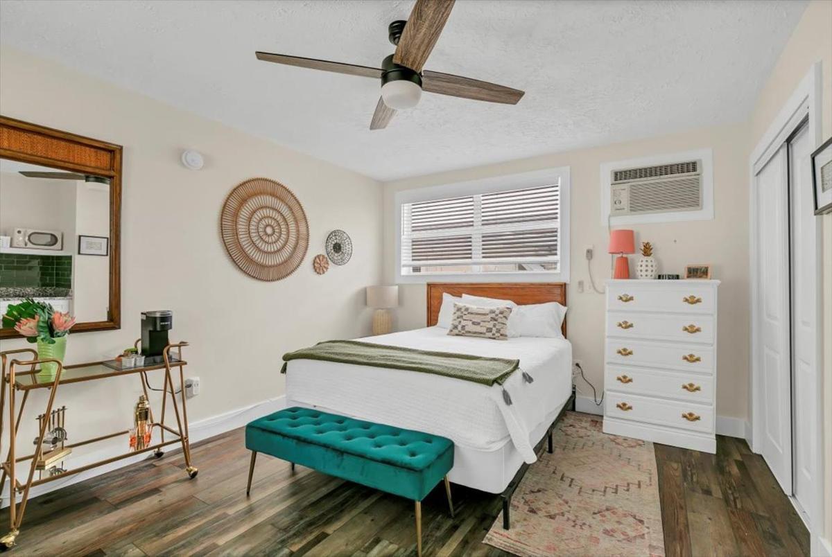 Safety Harbor Motel photo 25