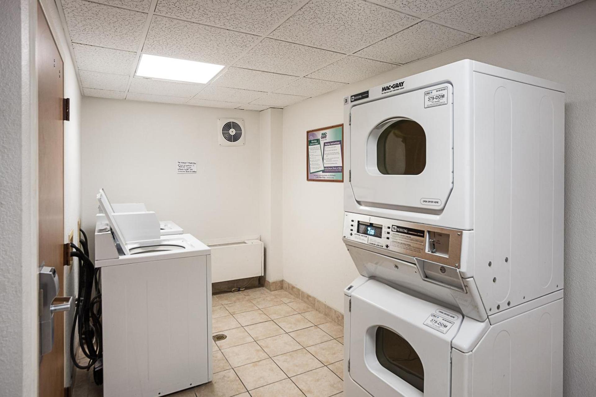 Motel 6-Binghamton, NY photo 32