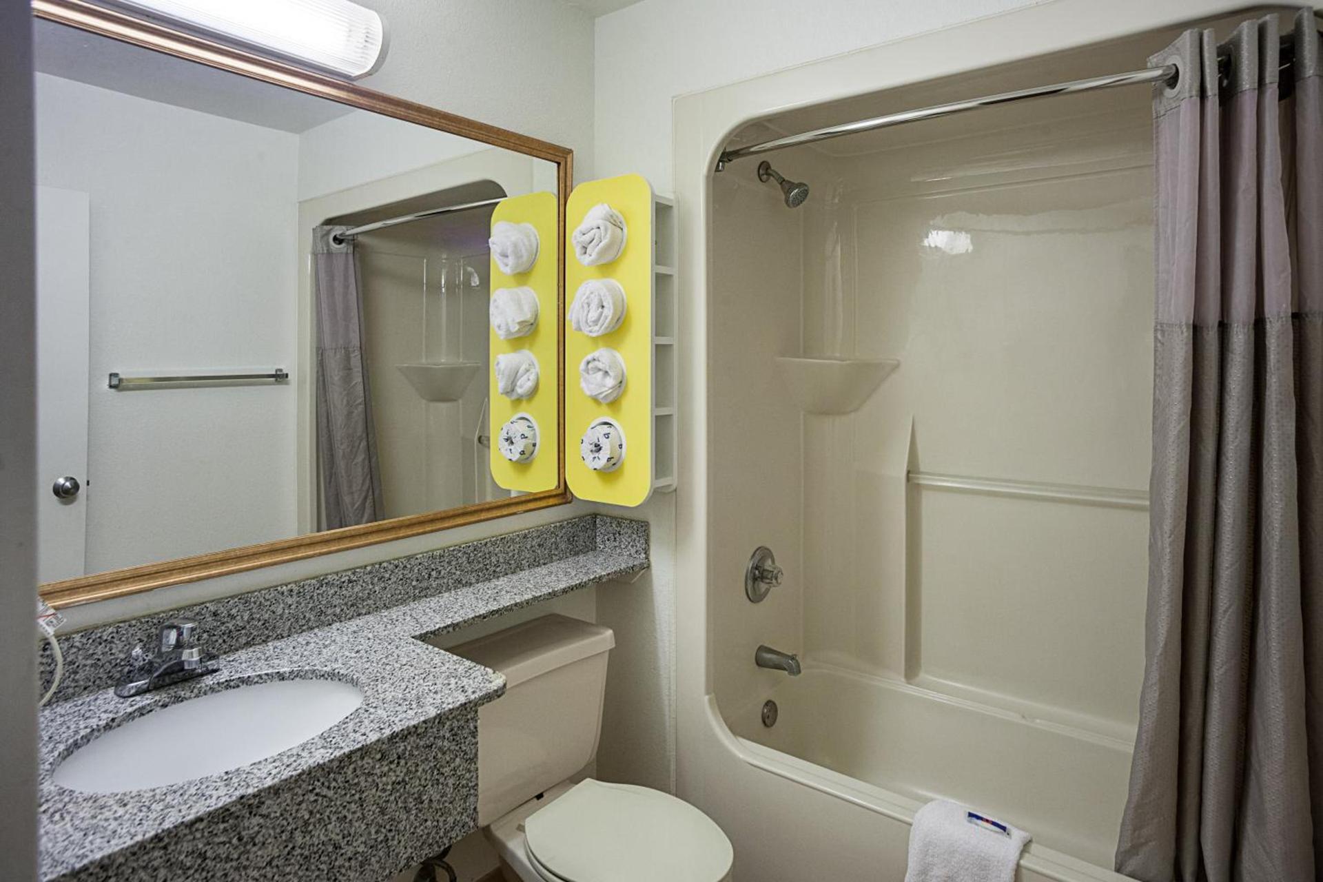 Motel 6-Binghamton, NY photo 26