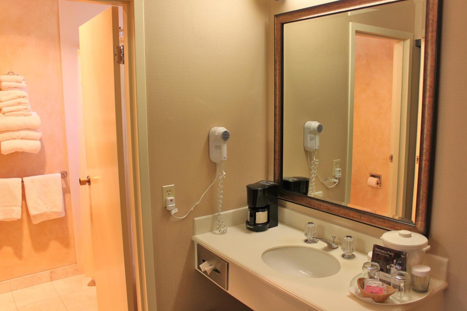 Columbus Inn photo 6