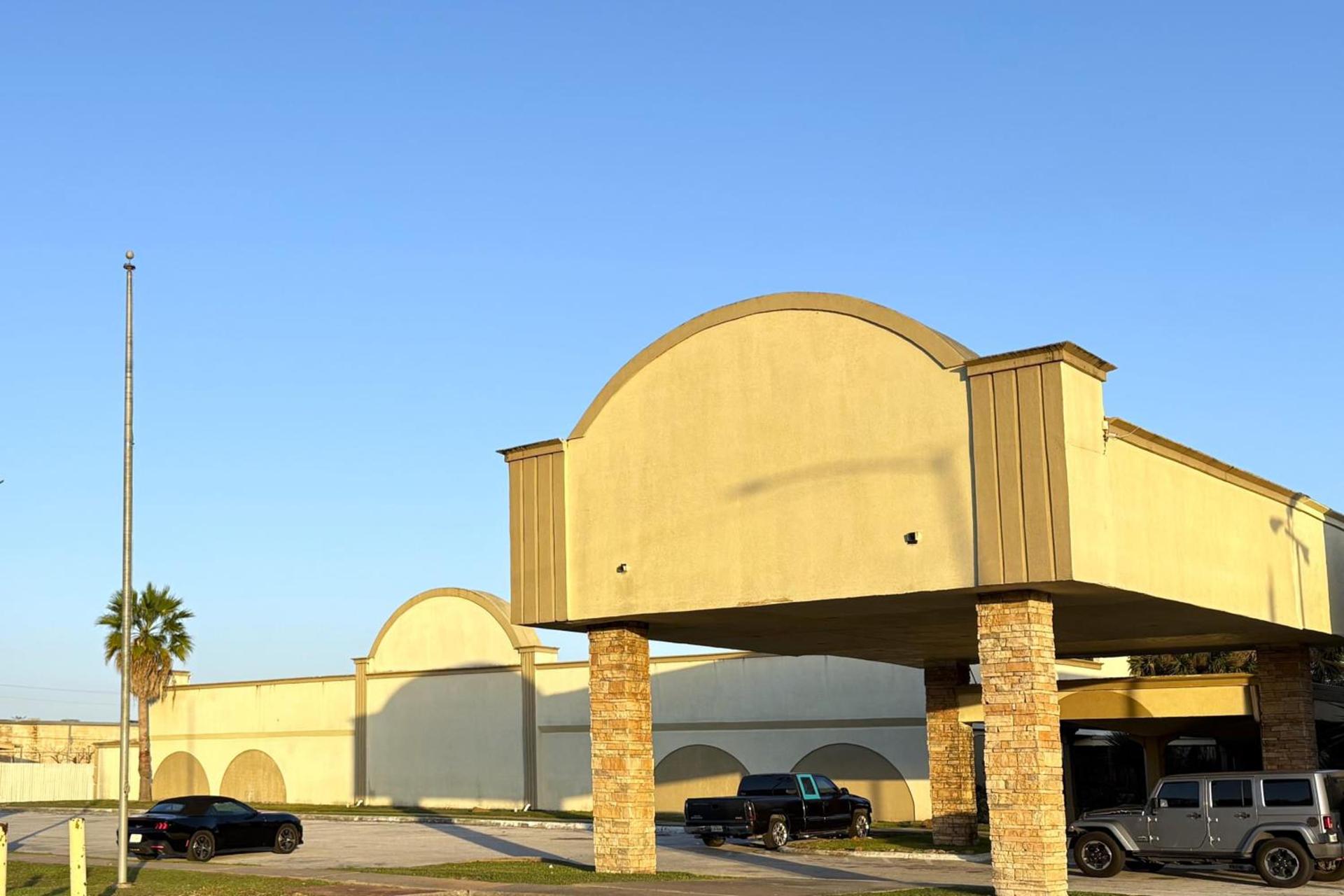 Motel 19 By Capital O Baytown I-10 photo 20