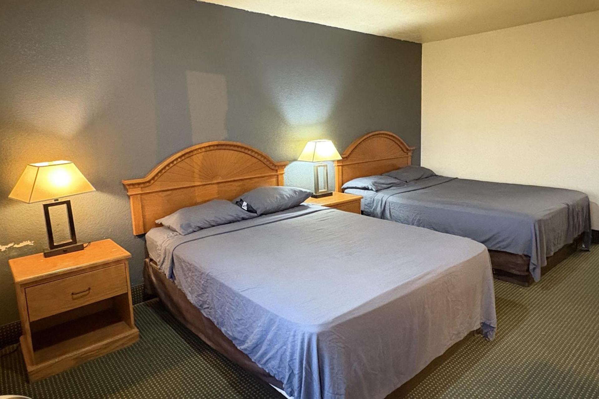 Motel 19 By Capital O Baytown I-10 photo 12
