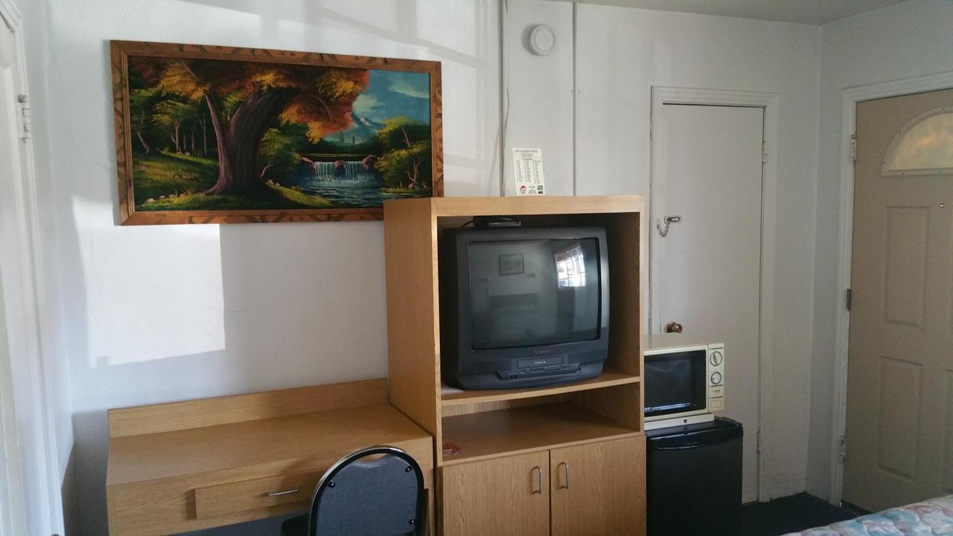 San Joaquin Motel photo 17