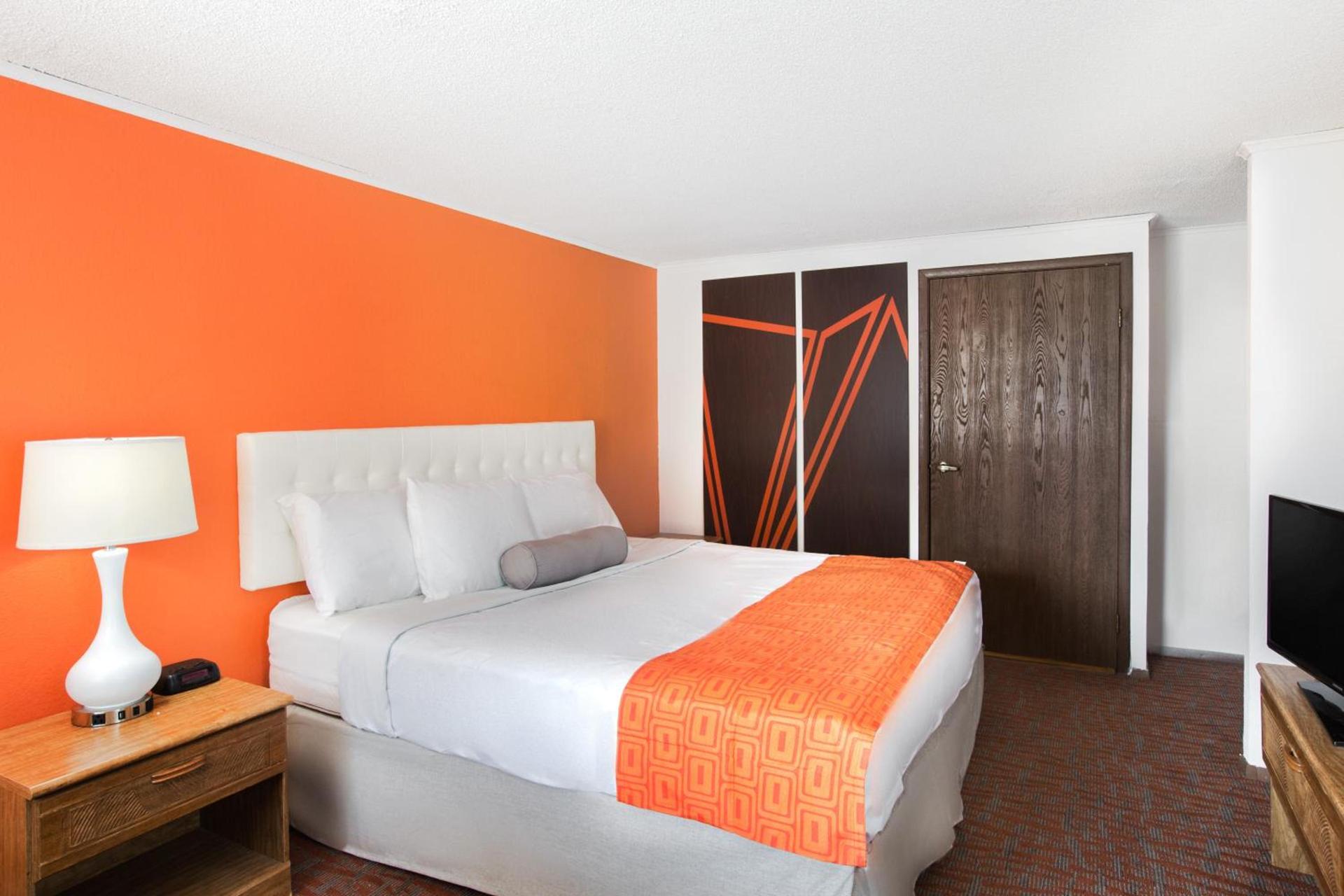 Howard Johnson by Wyndham Wilmington photo 28