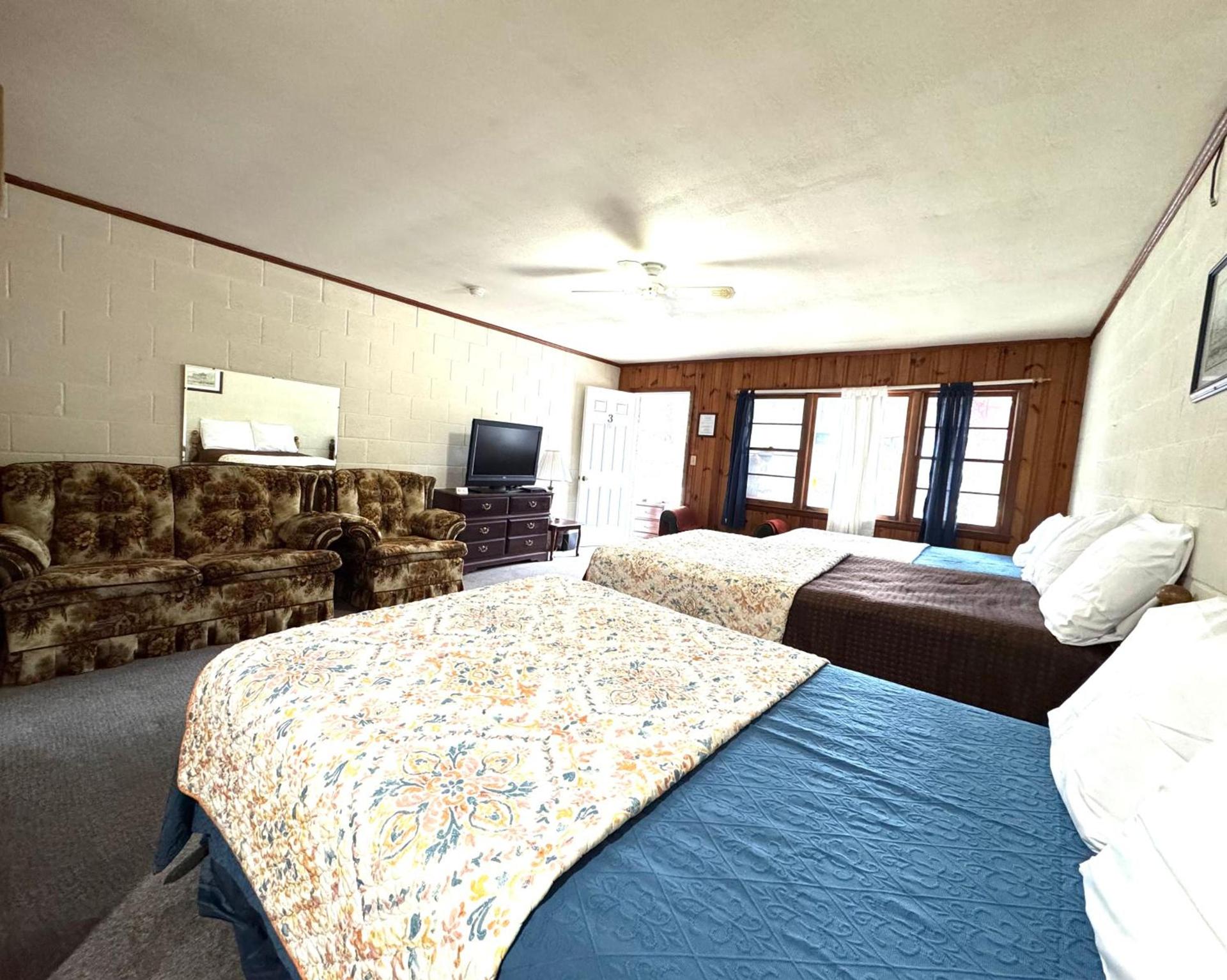 Parkview Lodge & Cabins photo 31