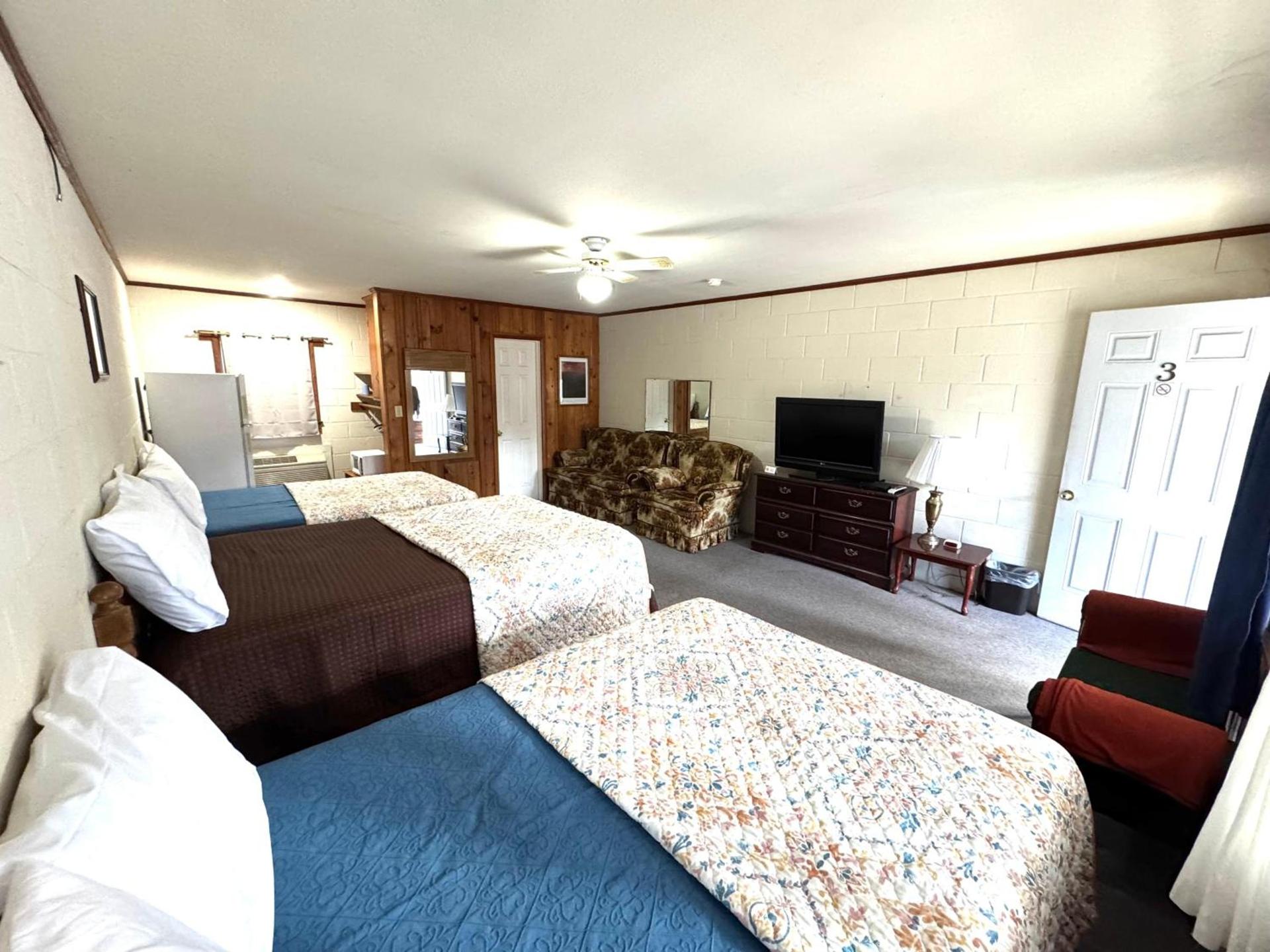 Parkview Lodge & Cabins photo 32