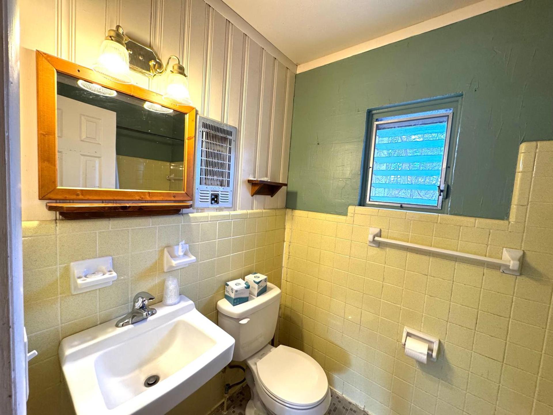 Parkview Lodge & Cabins photo 34