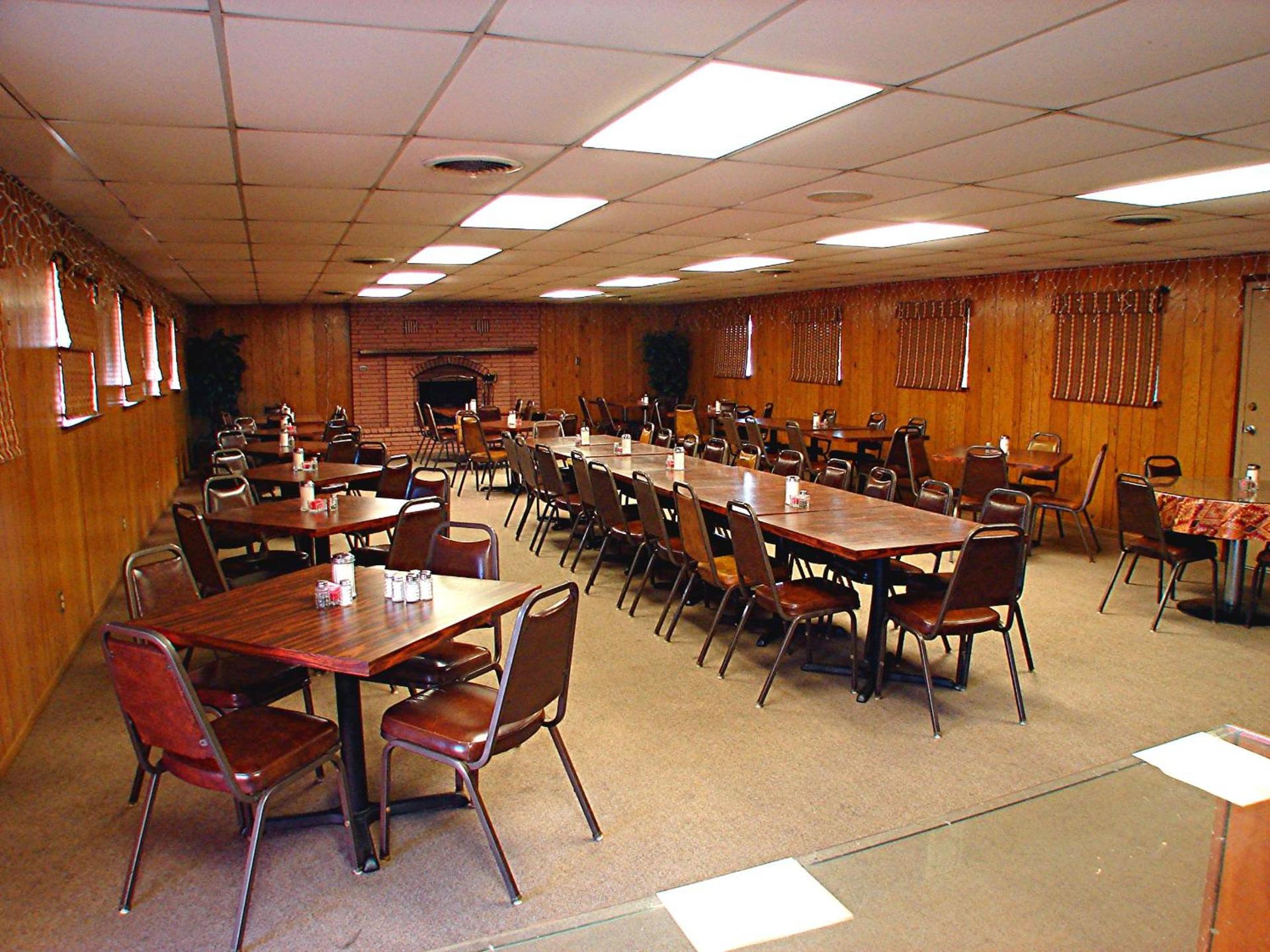 Lakeside inn & suites by OYO Mathis I 37 photo 10