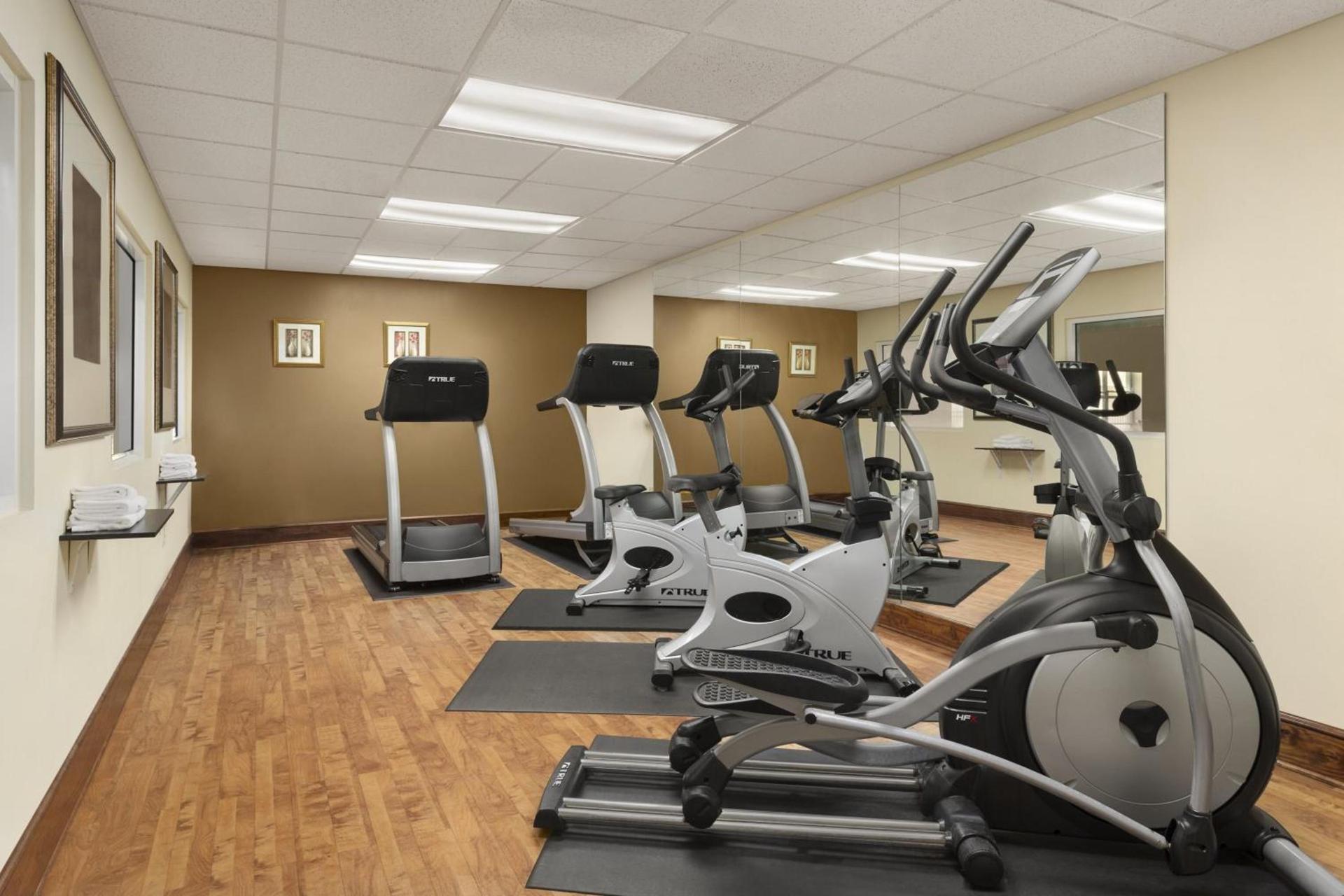 Country Inn & Suites by Radisson, Macon North, GA photo 15