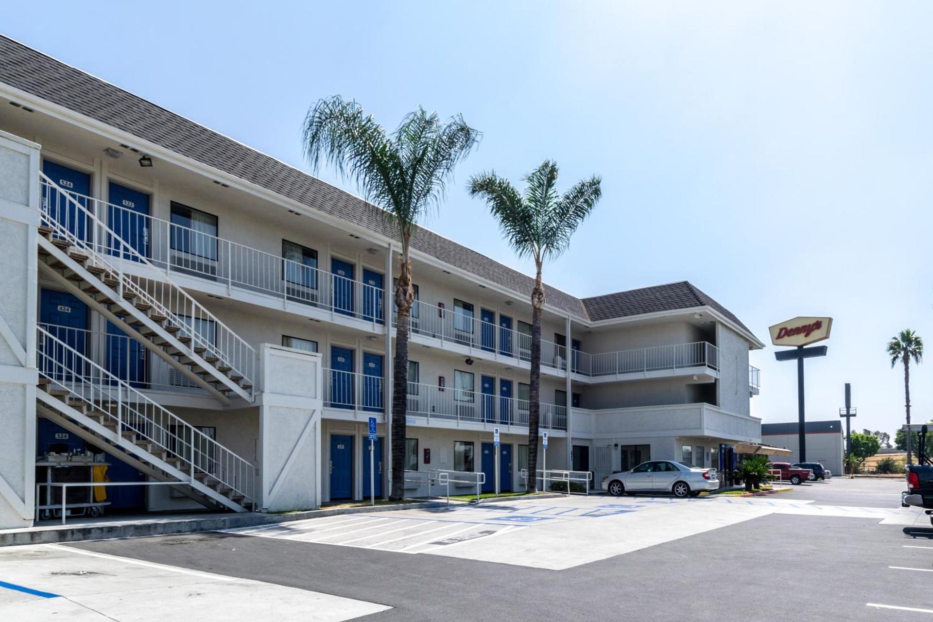 Motel 6-Anaheim, CA - Fullerton East photo 27