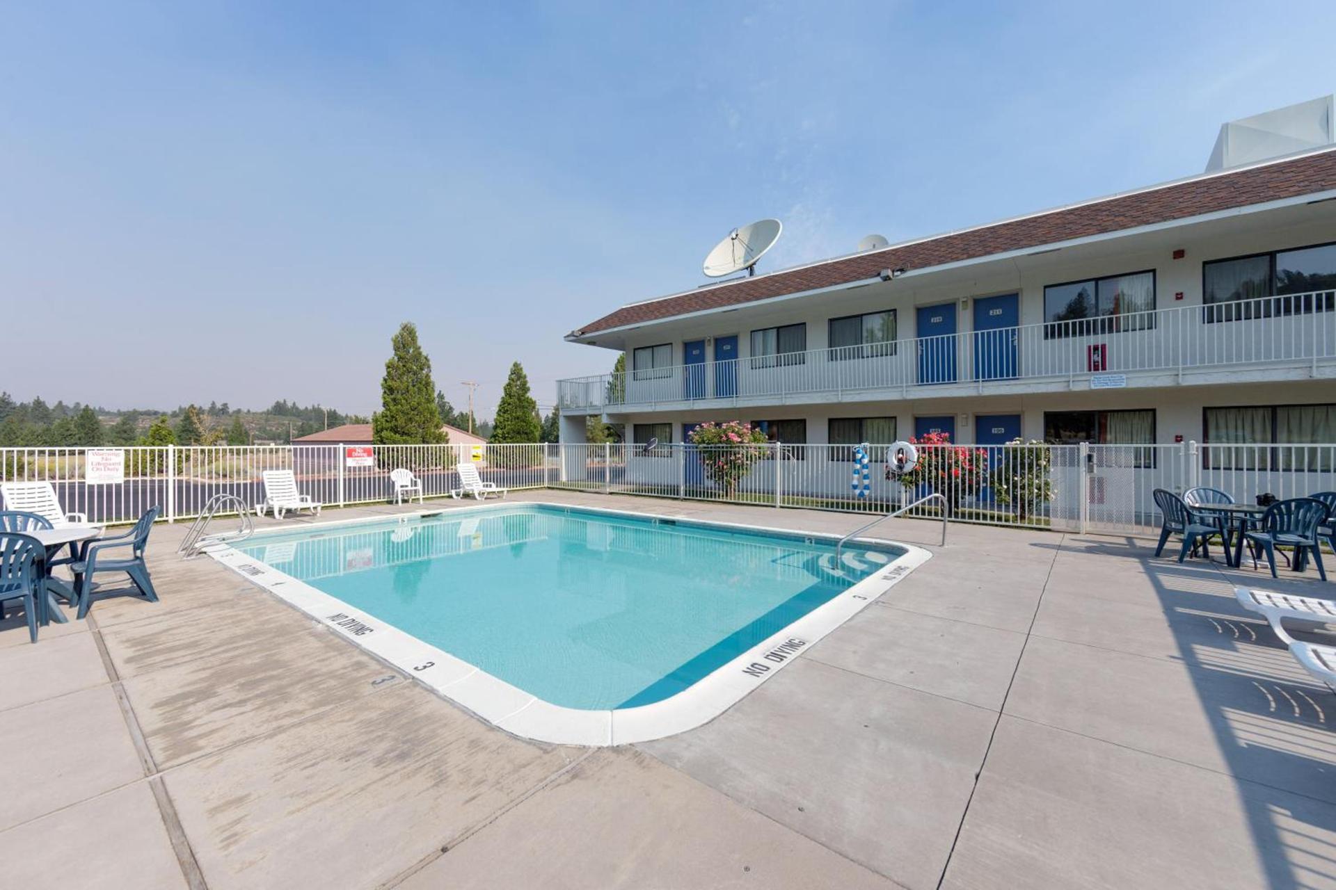 Motel 6 Weed - Mount Shasta photo 12