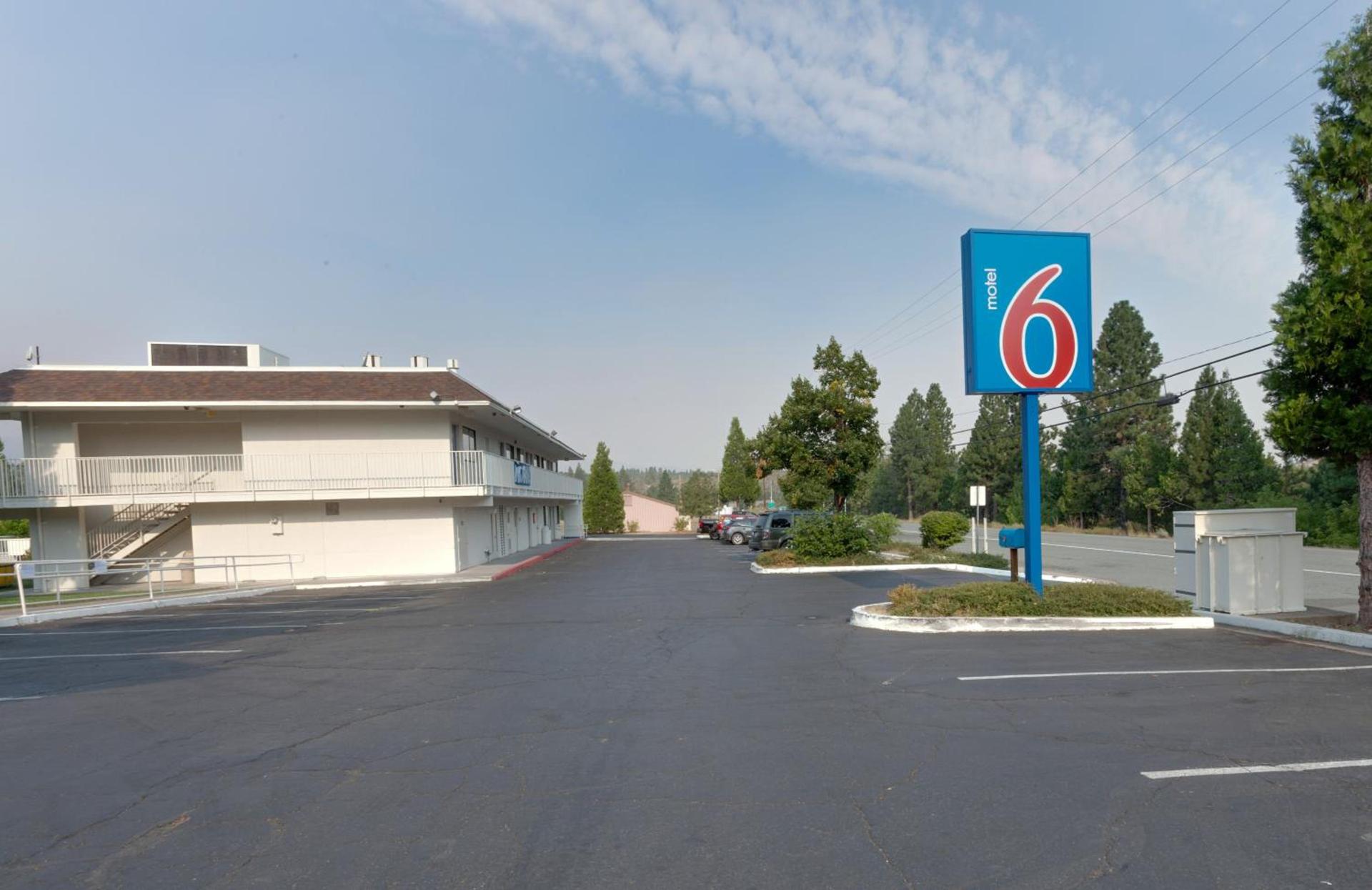 Motel 6 Weed - Mount Shasta photo 2