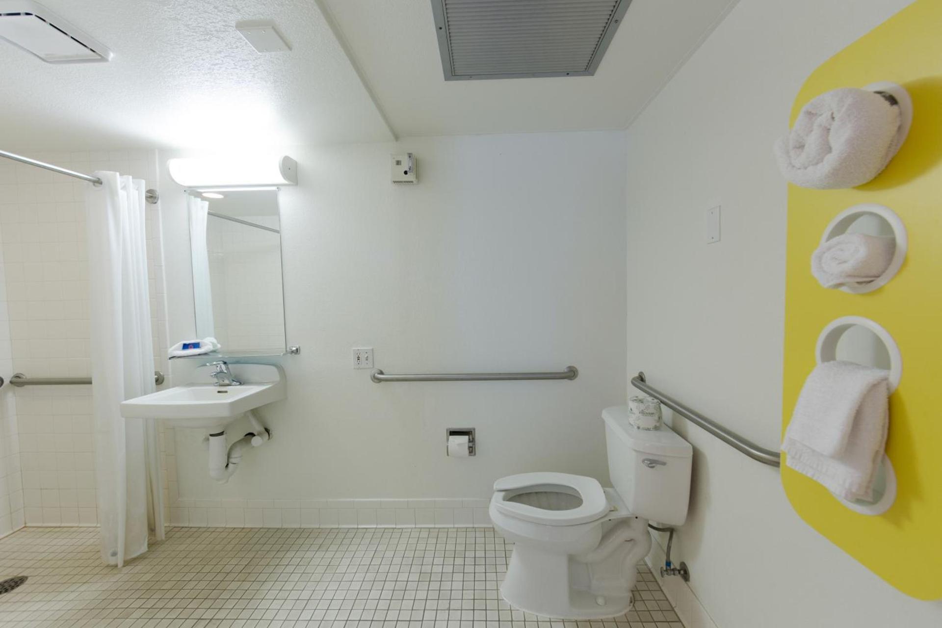Motel 6 Weed - Mount Shasta photo 31