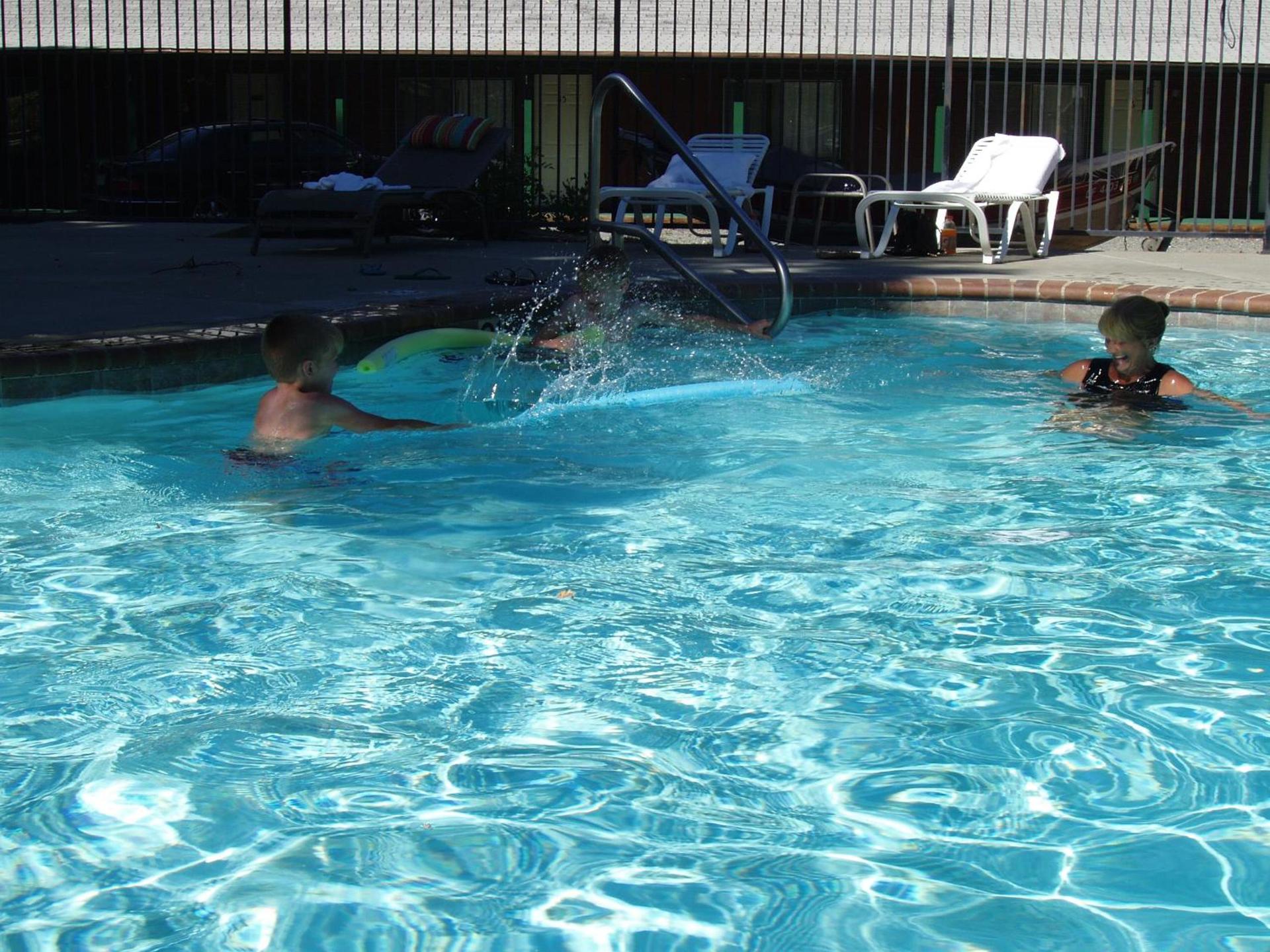 Indian Creek Lodge photo 20