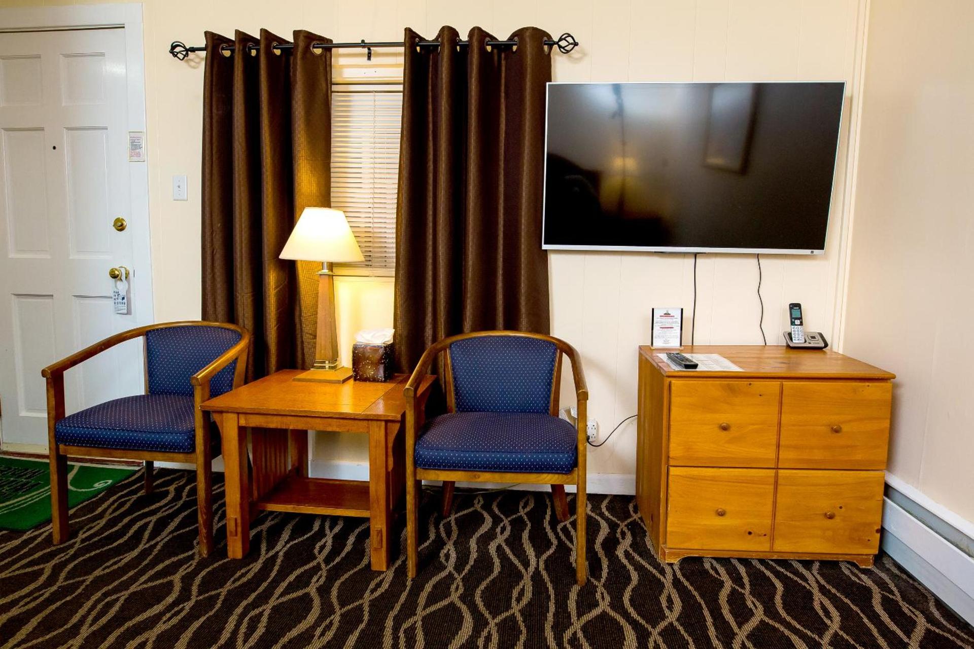 Willows Motel photo 21