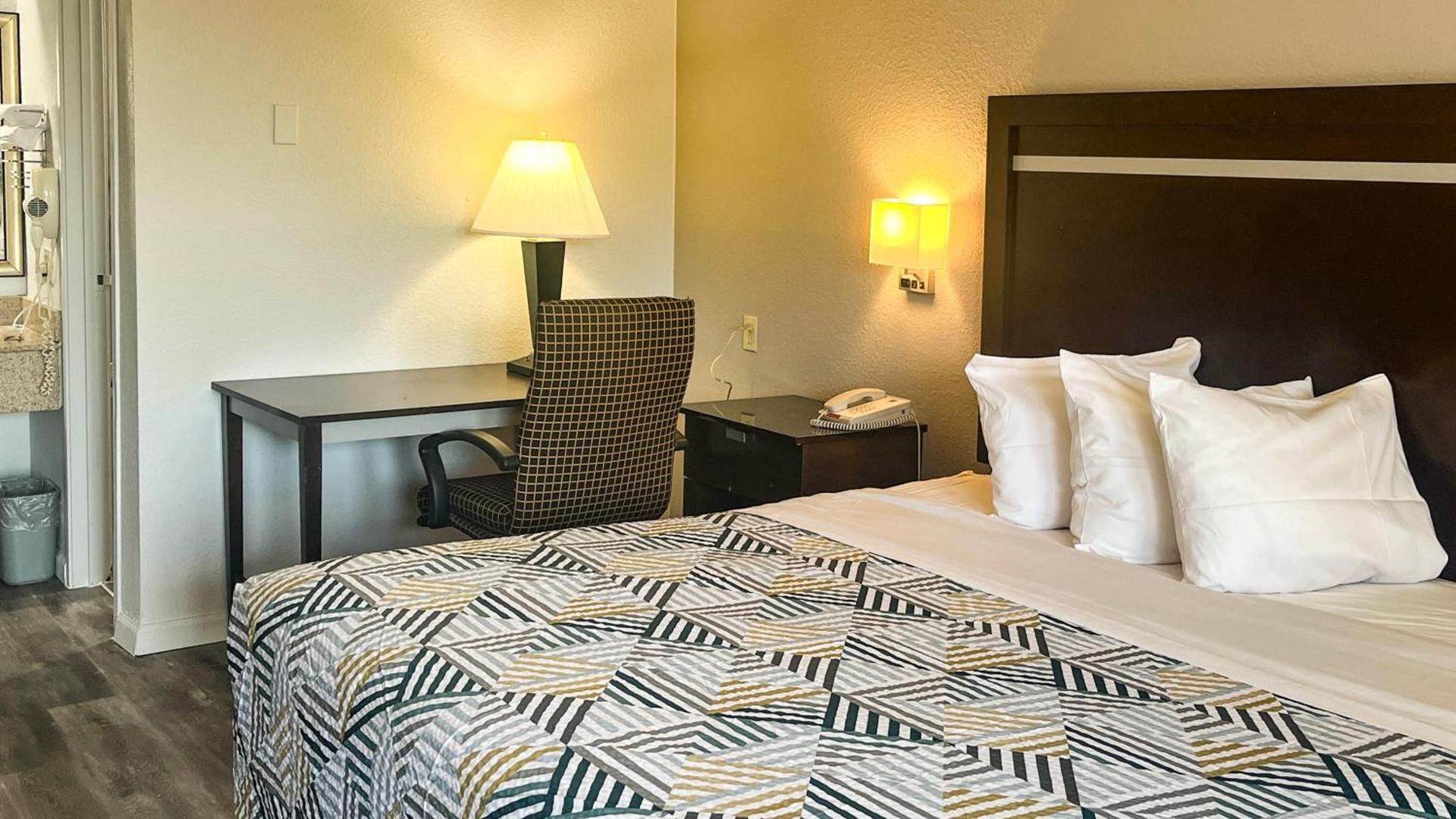Studio 6 Suites Dallas TX - Loop 12 West photo 20