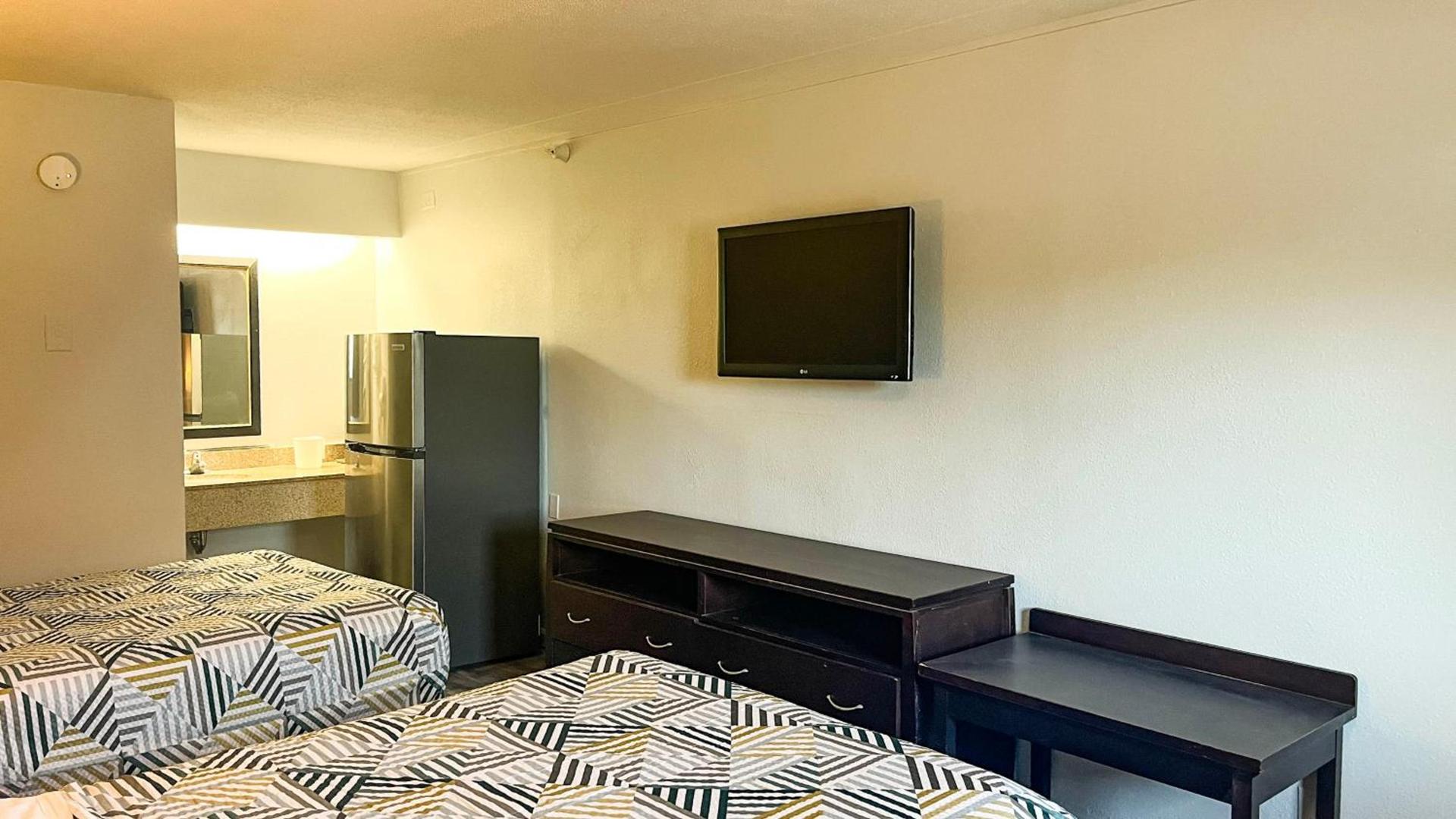 Studio 6 Suites Dallas TX - Loop 12 West photo 19