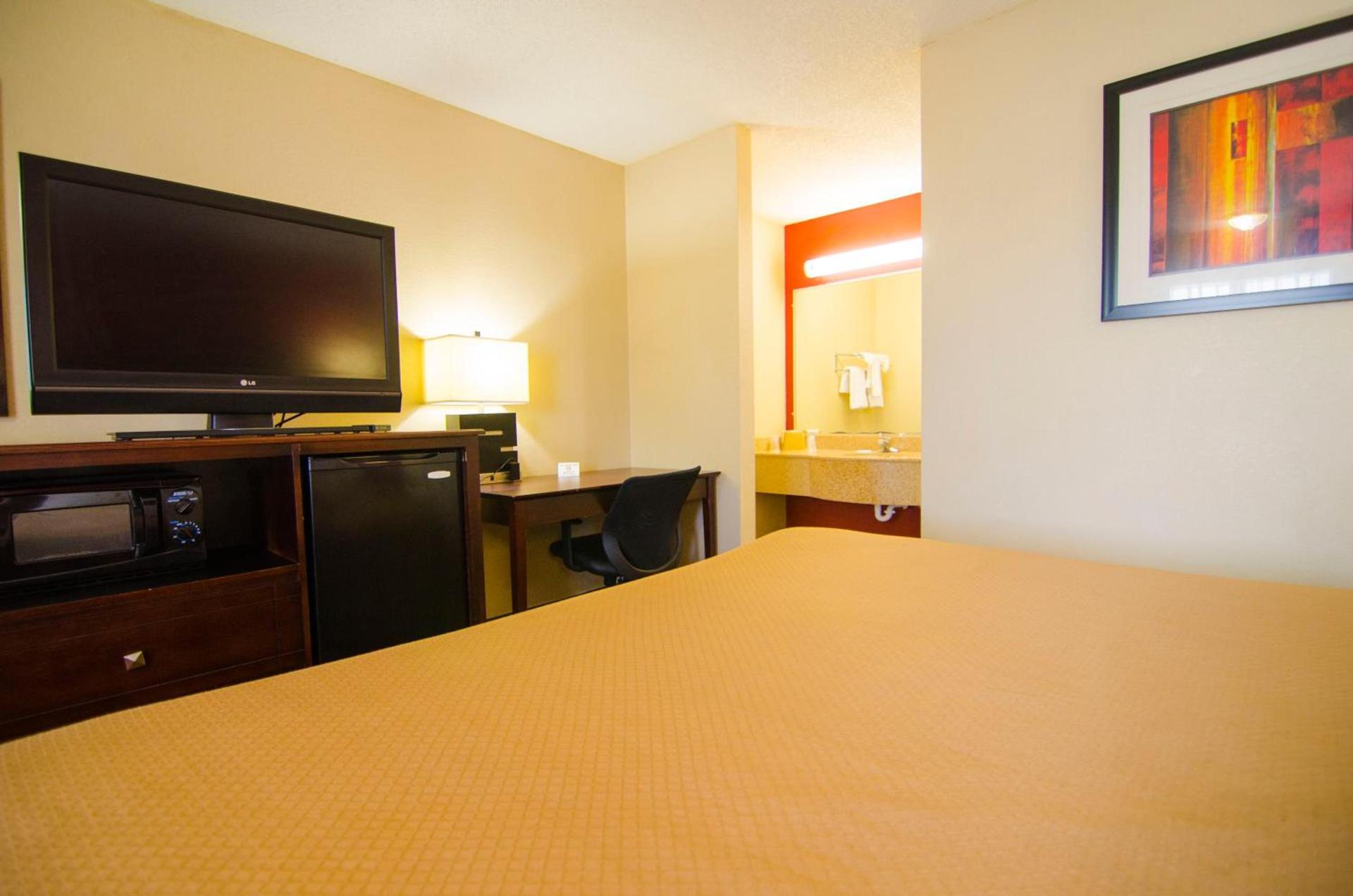 Sunset Inn photo 18