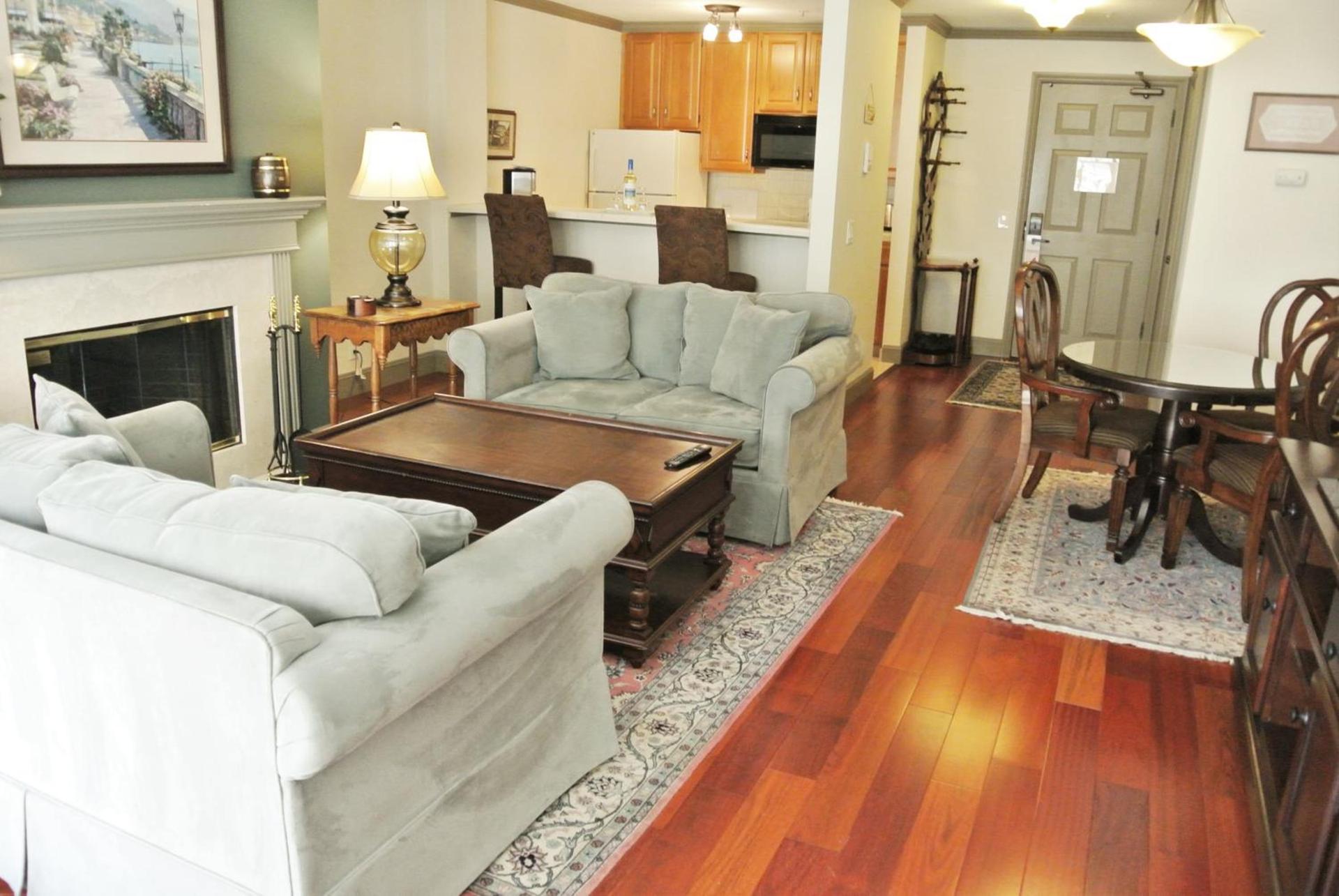 Cow Hollow Inn and Suites photo 16