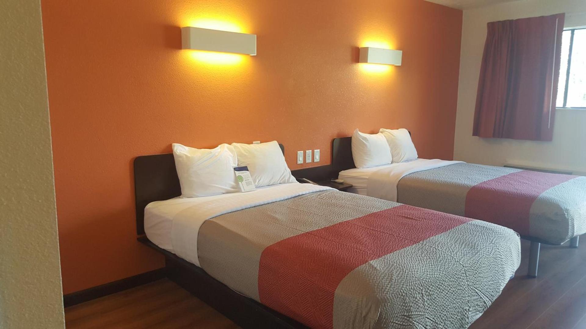 Motel 6-Columbus, OH - OSU photo 49