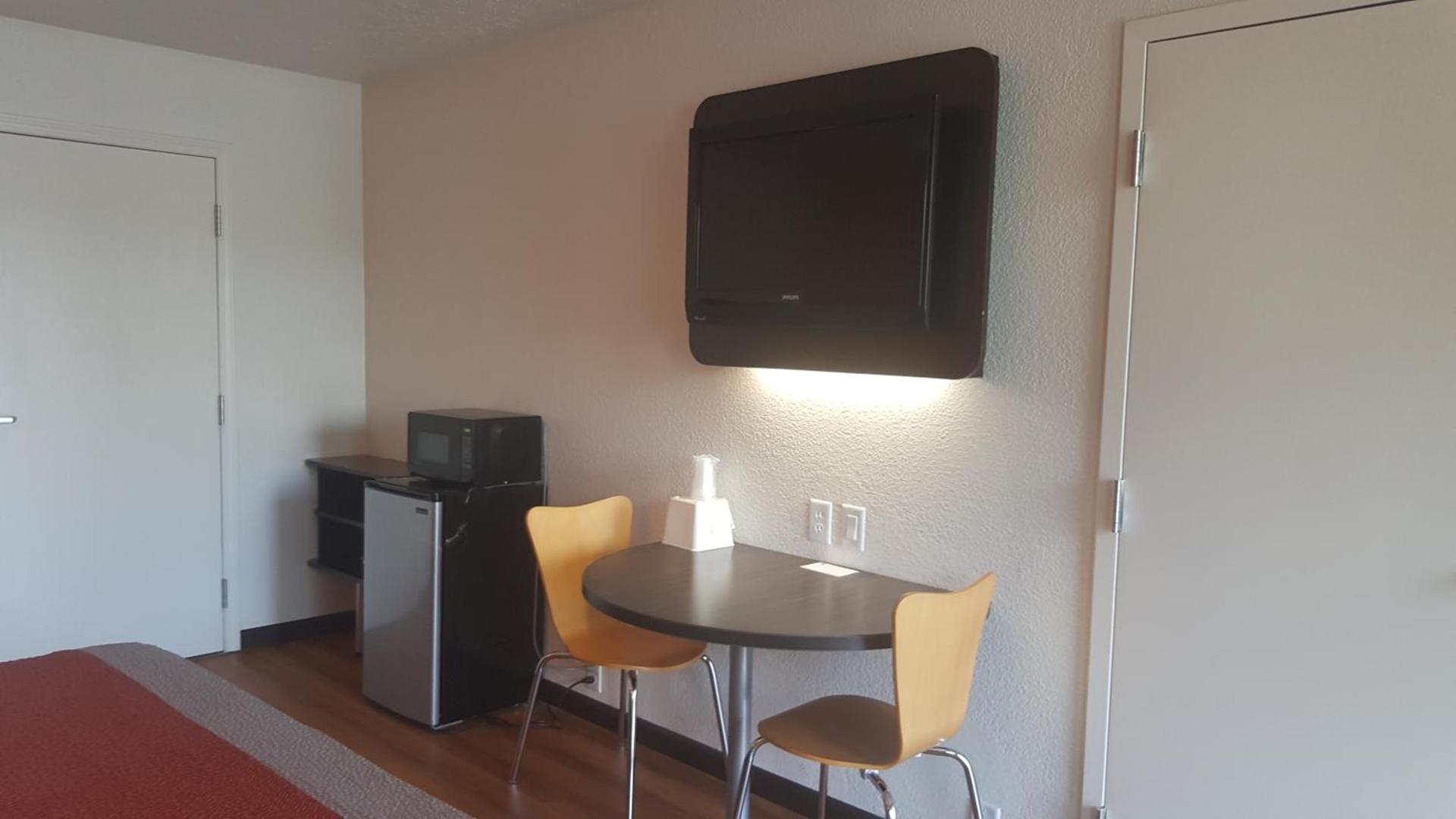 Motel 6-Columbus, OH - OSU photo 55