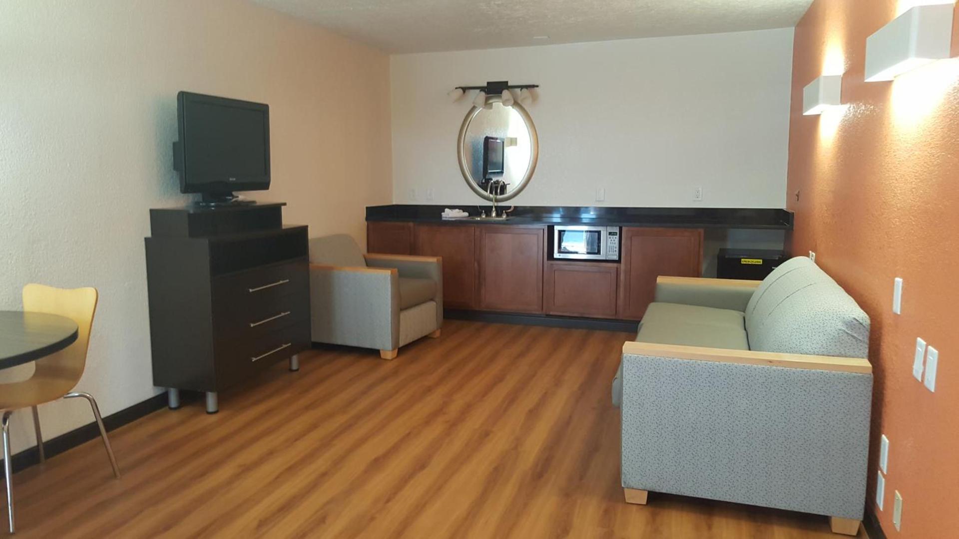 Motel 6-Columbus, OH - OSU photo 60