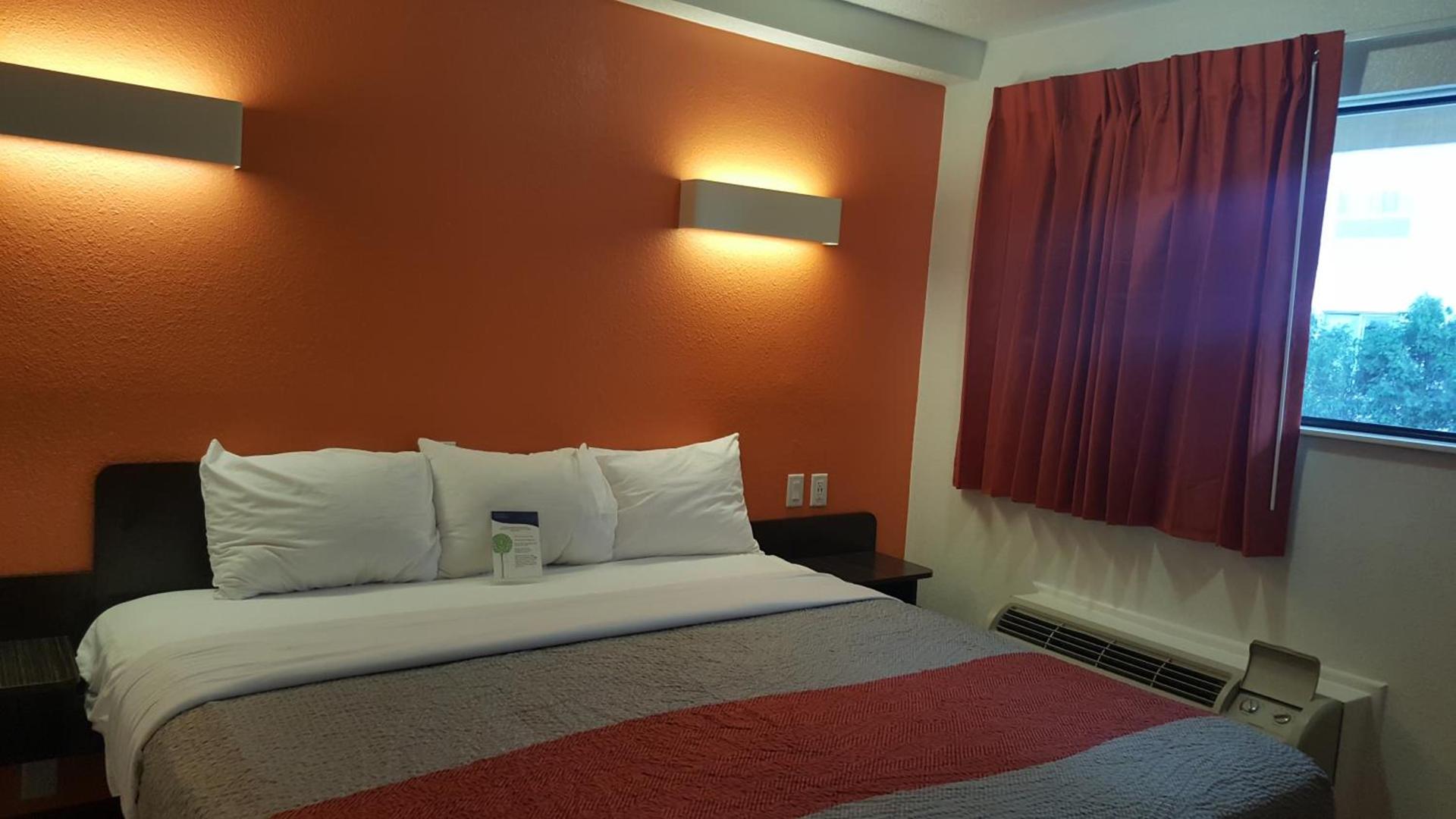 Motel 6-Columbus, OH - OSU photo 64
