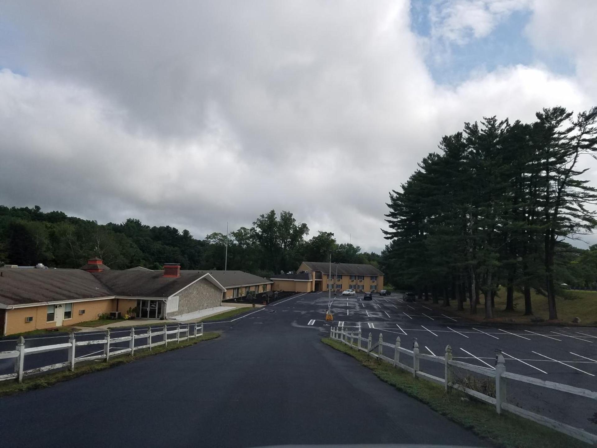 Motel 6 Putnam CT photo 22