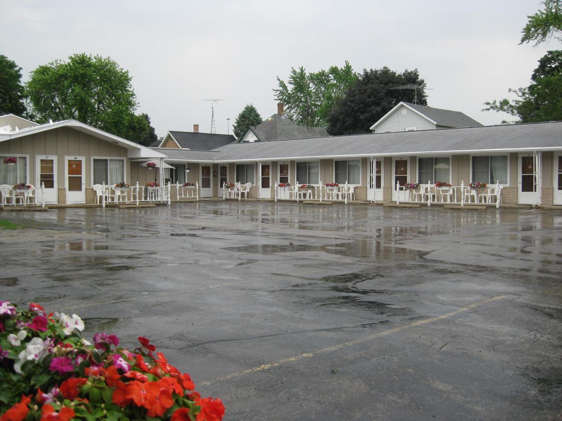 Inn Town Motel photo 3