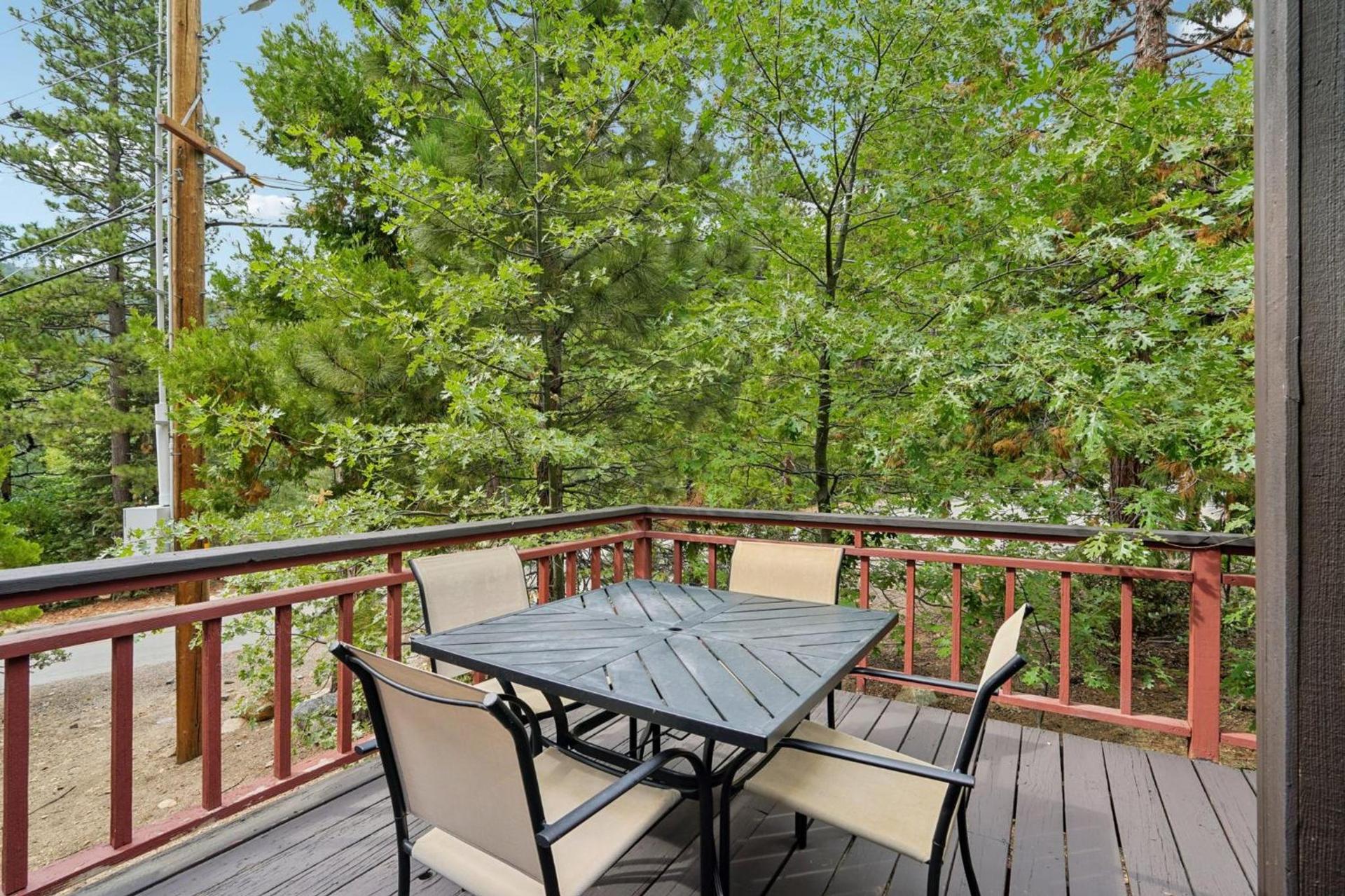 Idyllwild Realty Vacations photo 96