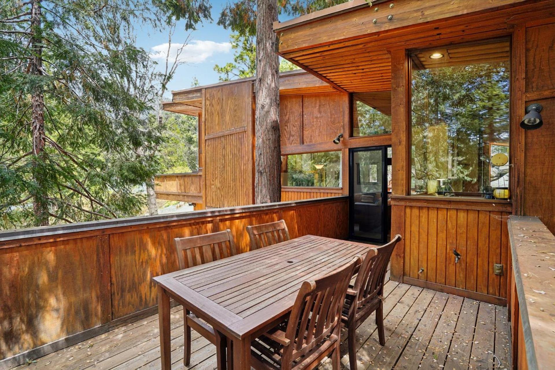 Idyllwild Realty Vacations photo 40