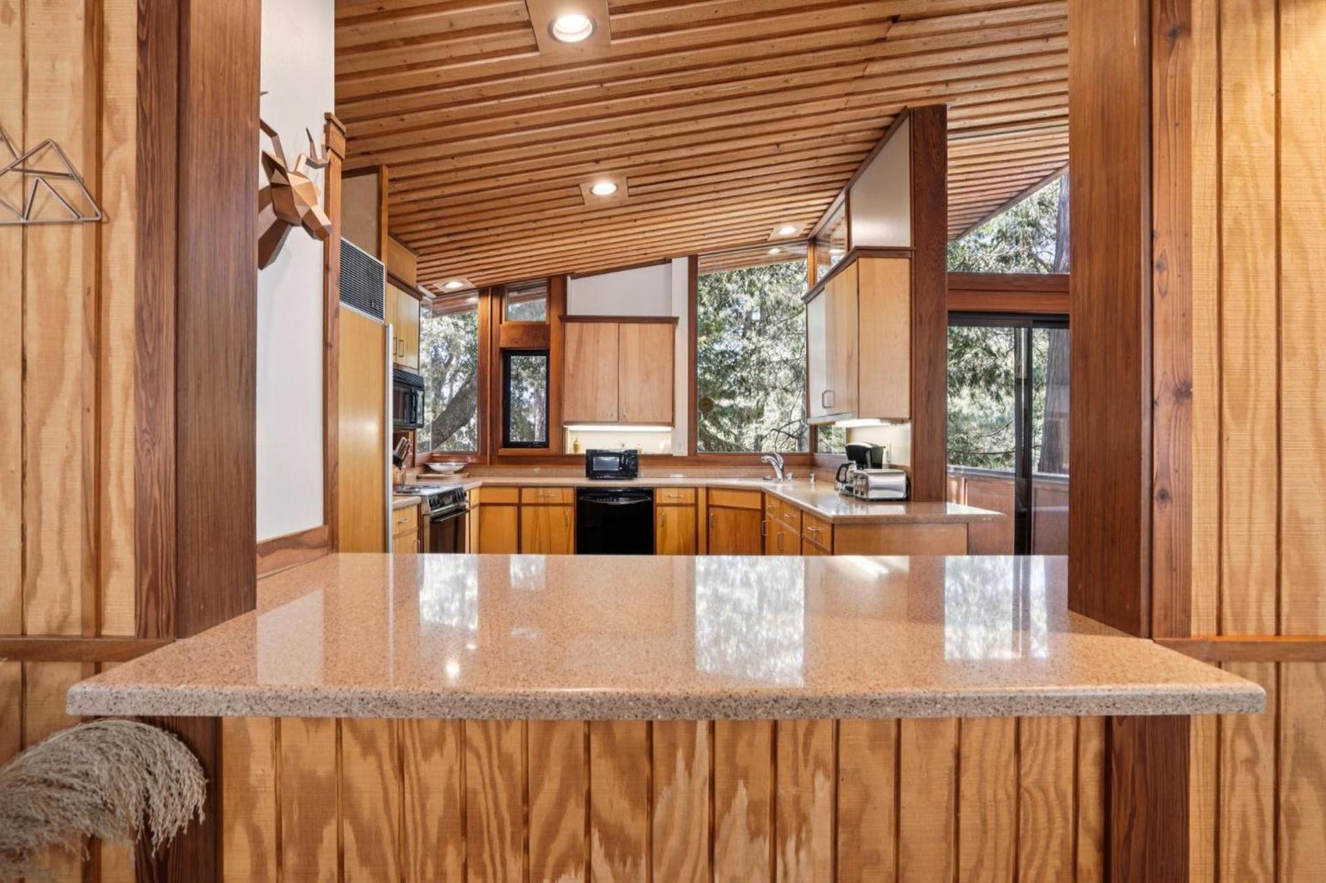 Idyllwild Realty Vacations photo 36