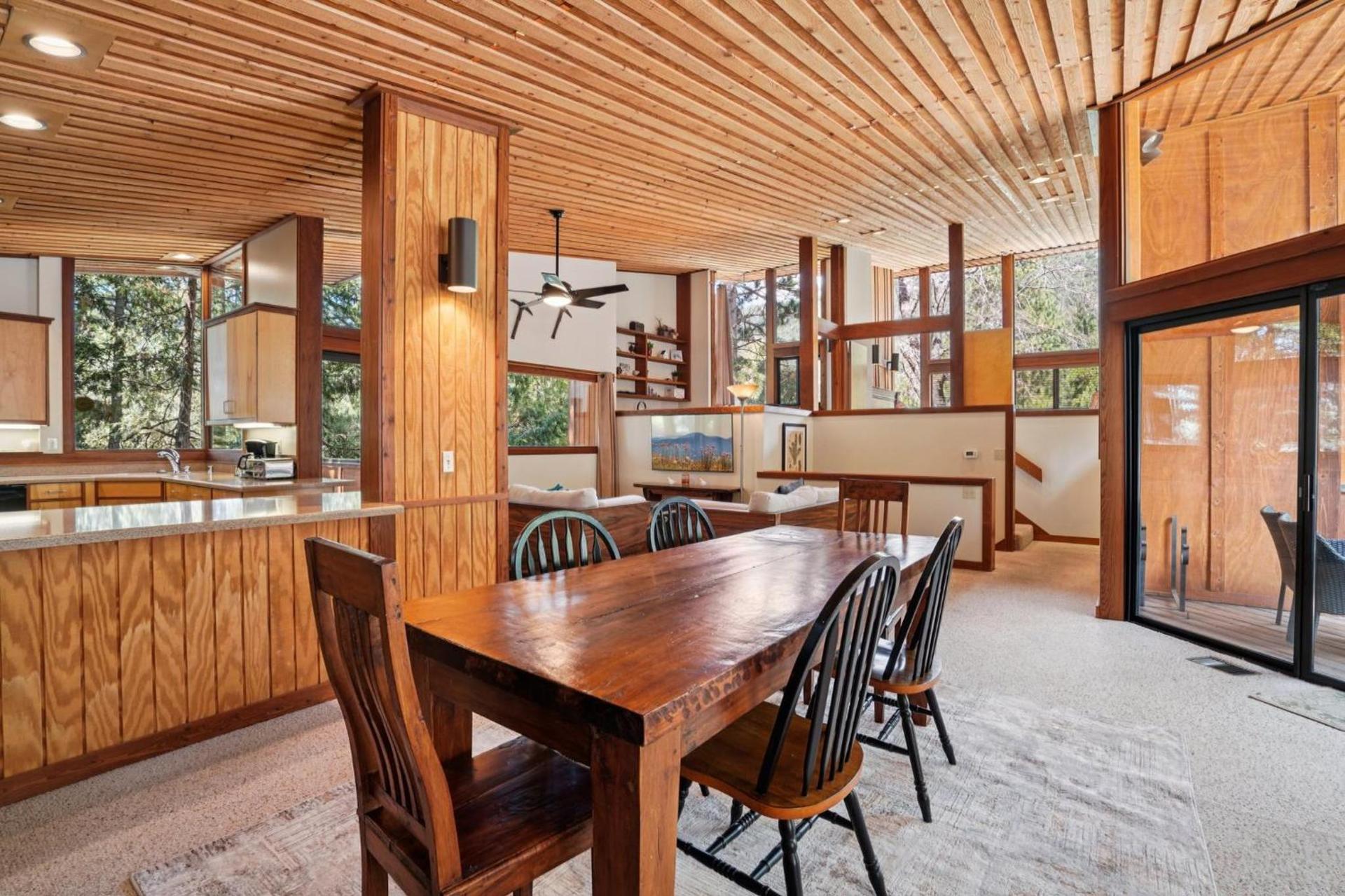 Idyllwild Realty Vacations photo 26