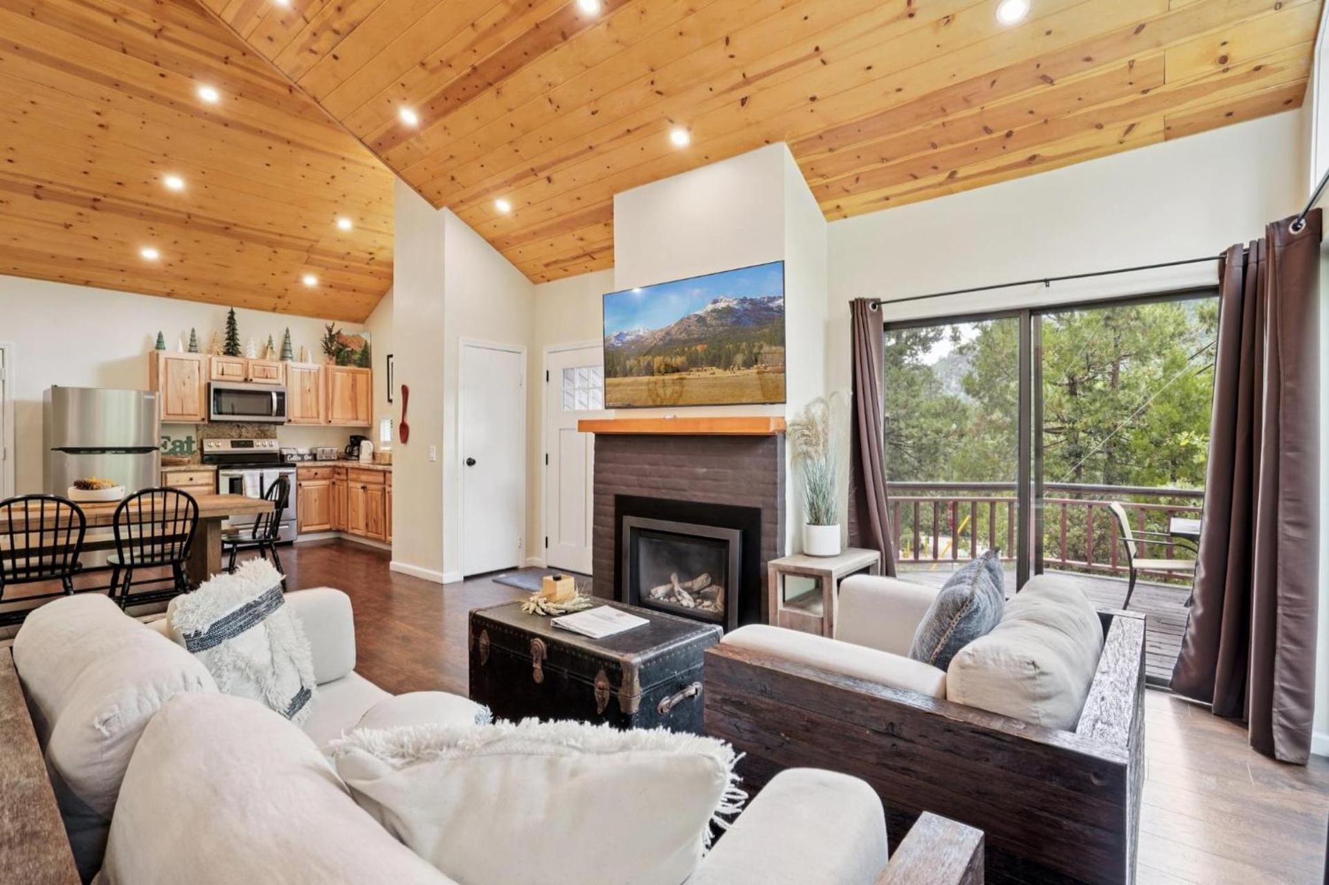 Idyllwild Realty Vacations photo 14