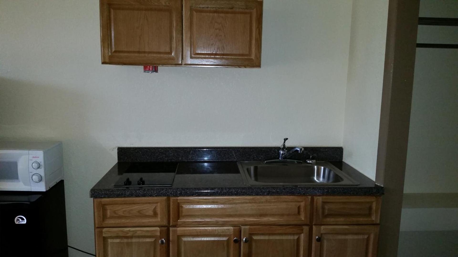 Americourt Extended Stays photo 37