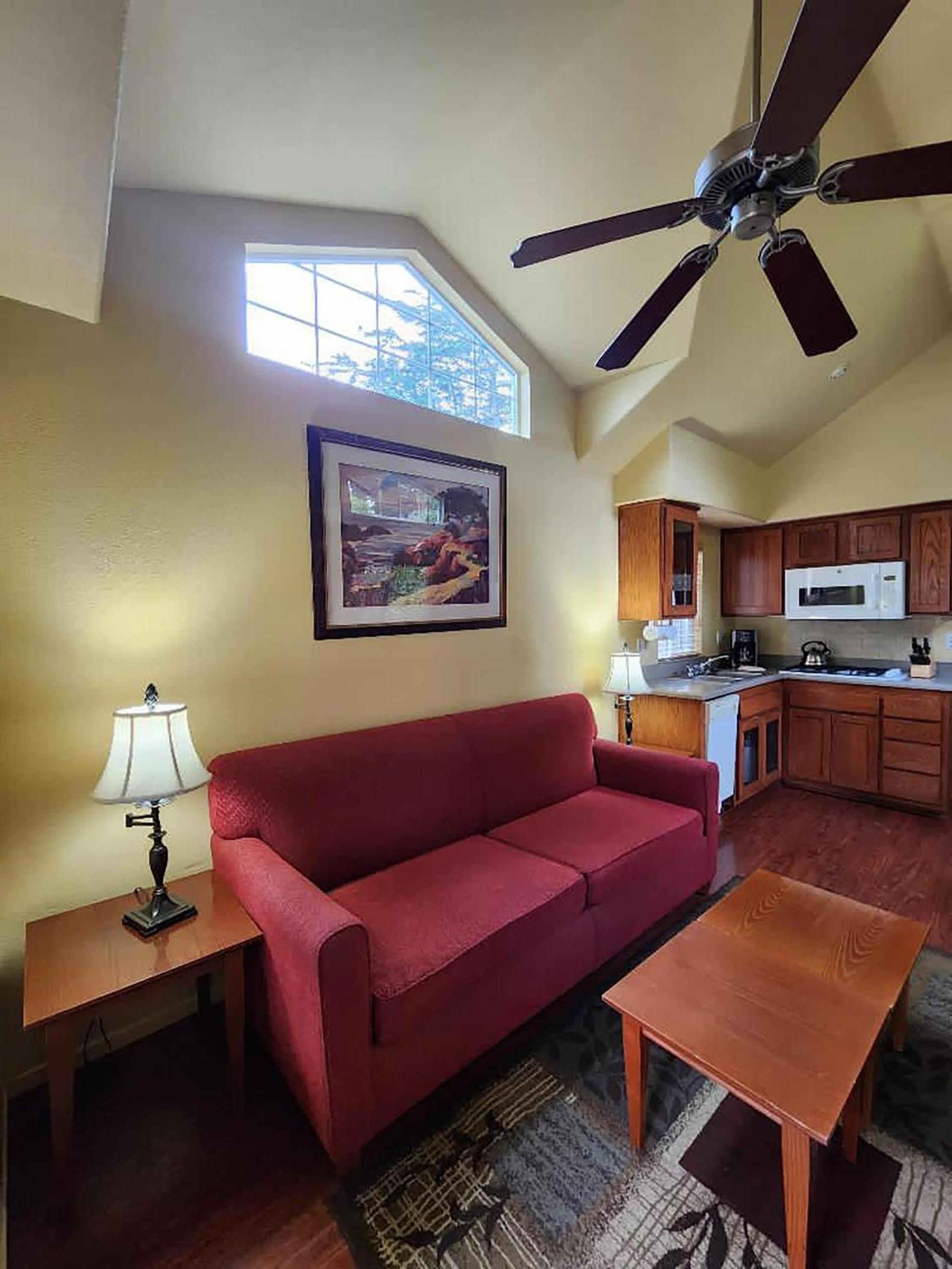 Lighthouse Pointe Resort photo 14