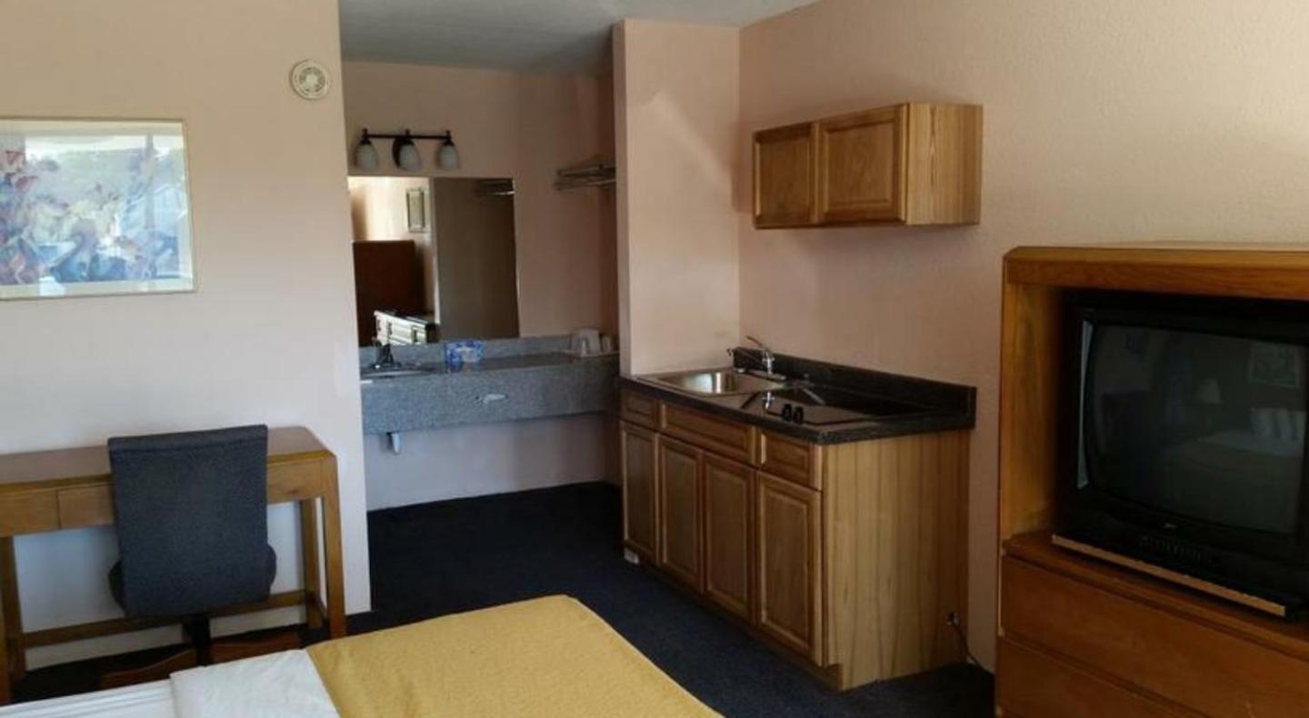 Americourt Extended Stays photo 35