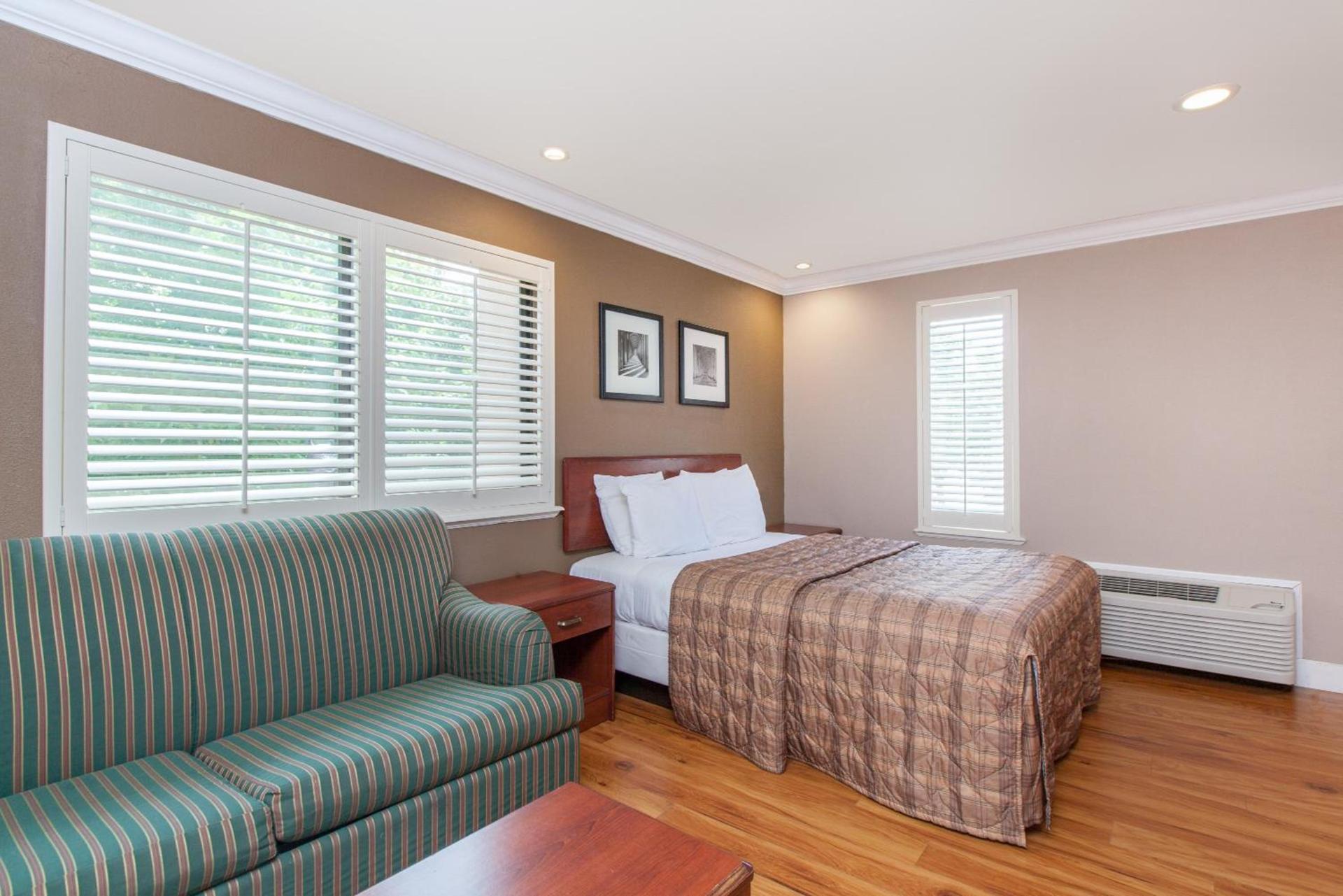Days Inn by Wyndham San Francisco S/Oyster Point Airport photo 16
