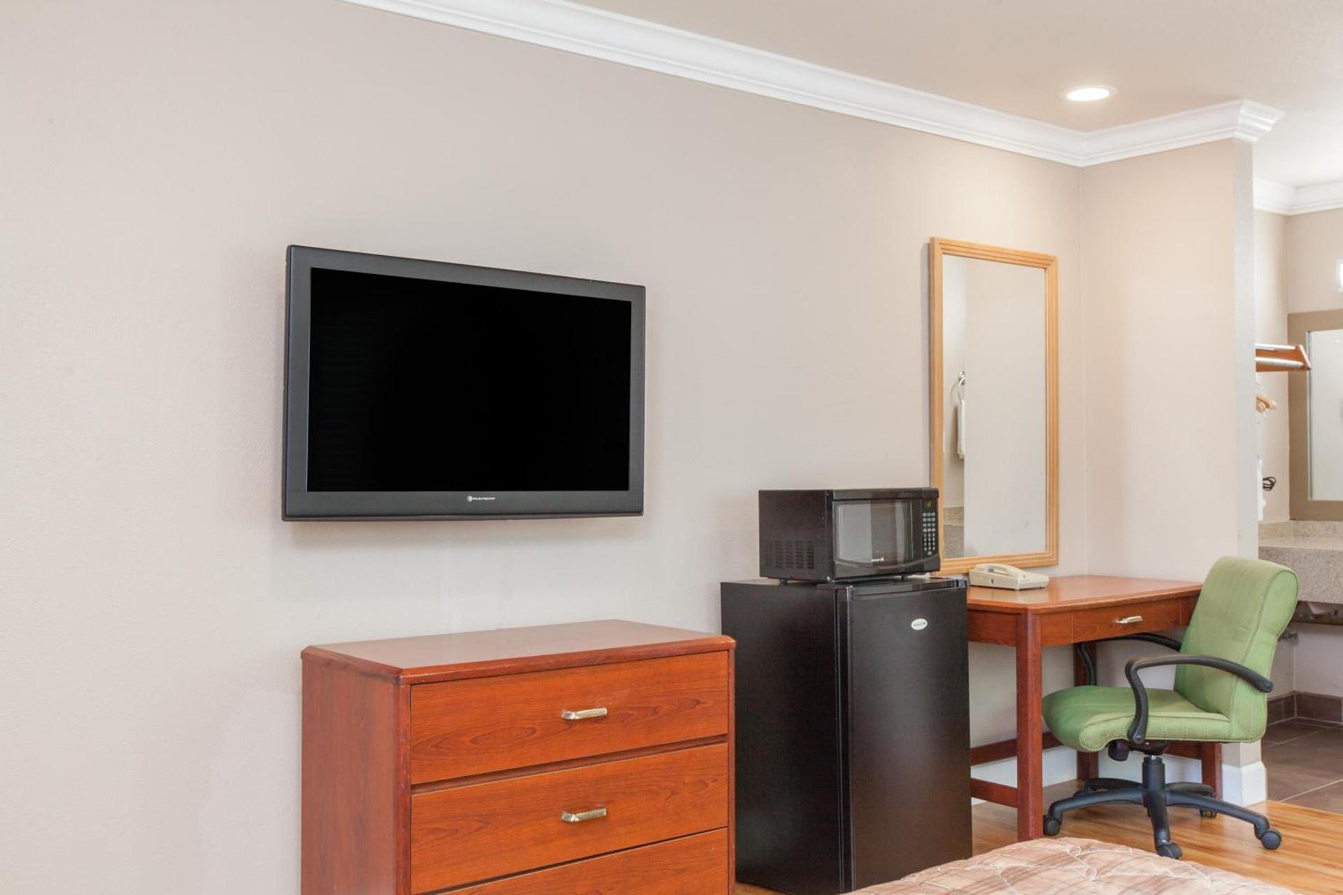 Days Inn by Wyndham San Francisco S/Oyster Point Airport photo 17