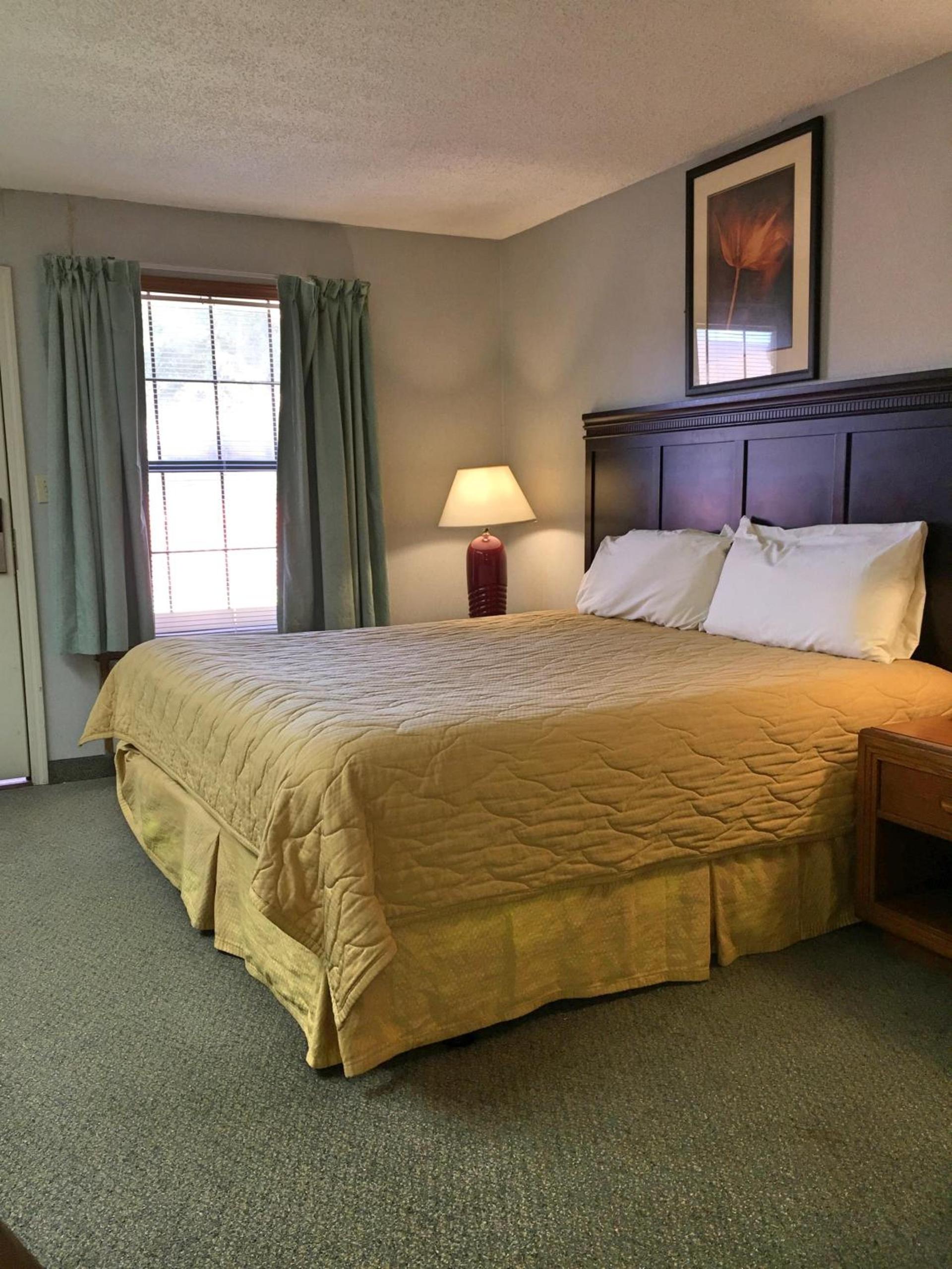 HOTEL DEL SOL - Pensacola photo 30