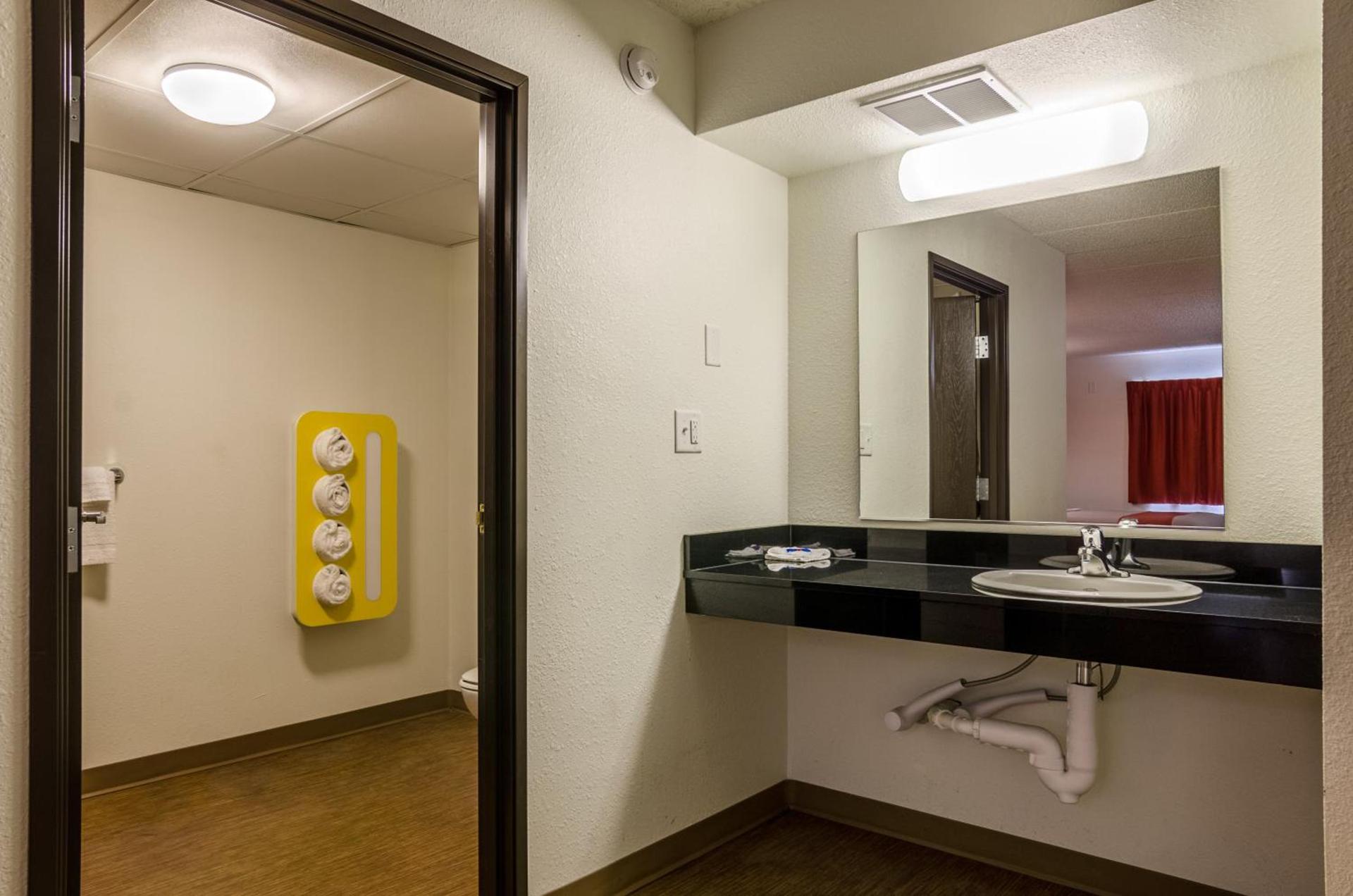 Motel 6-York, NE photo 45
